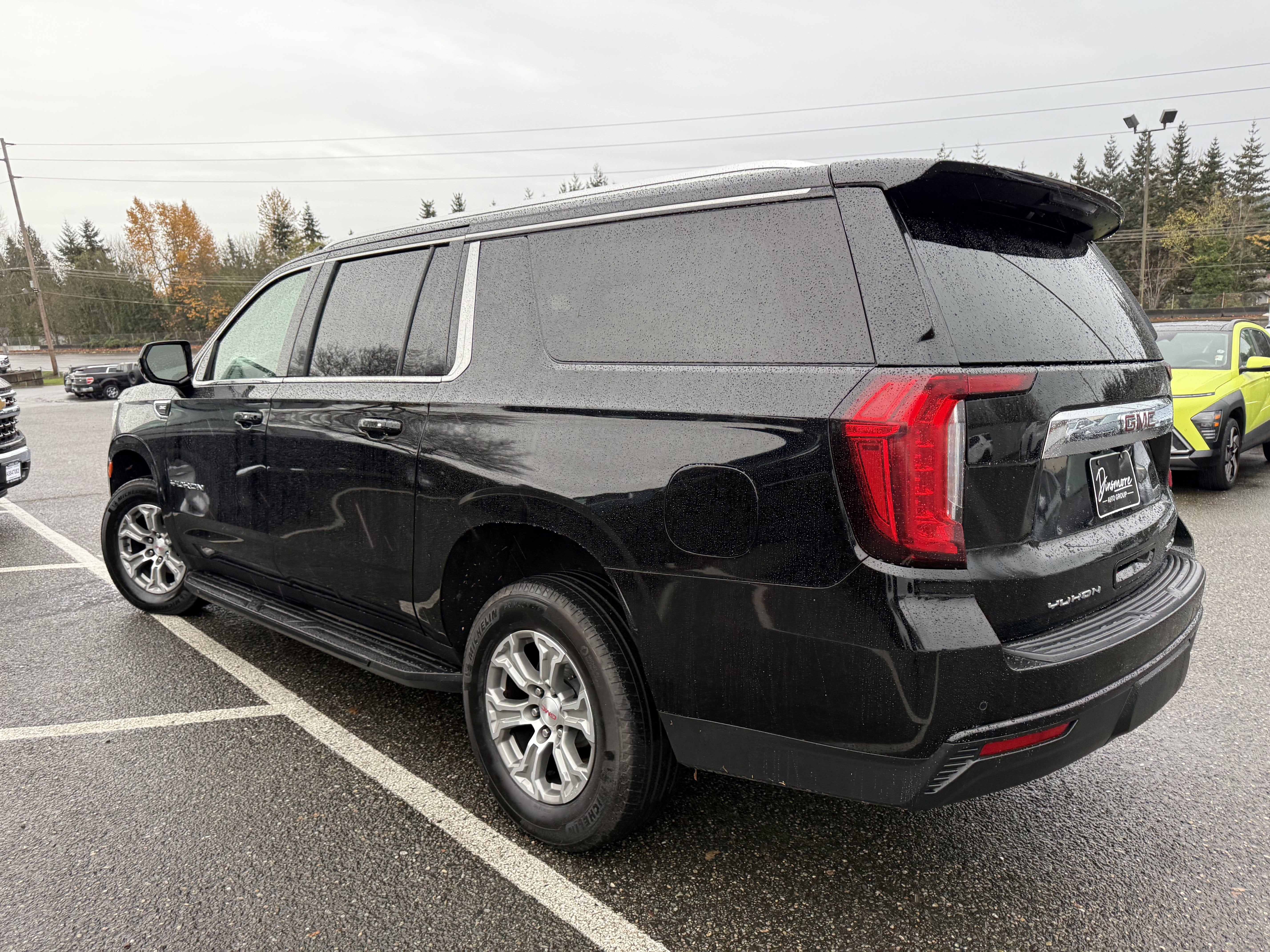 2023 GMC Yukon XL SLE