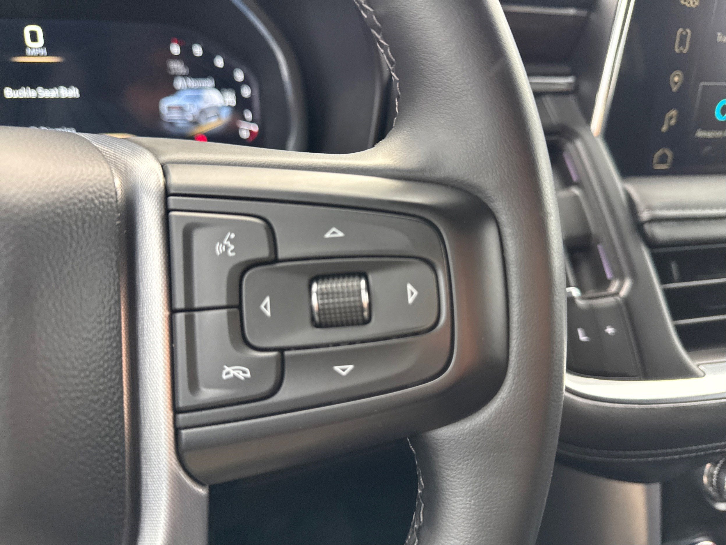 2024 GMC Yukon XL SLE
