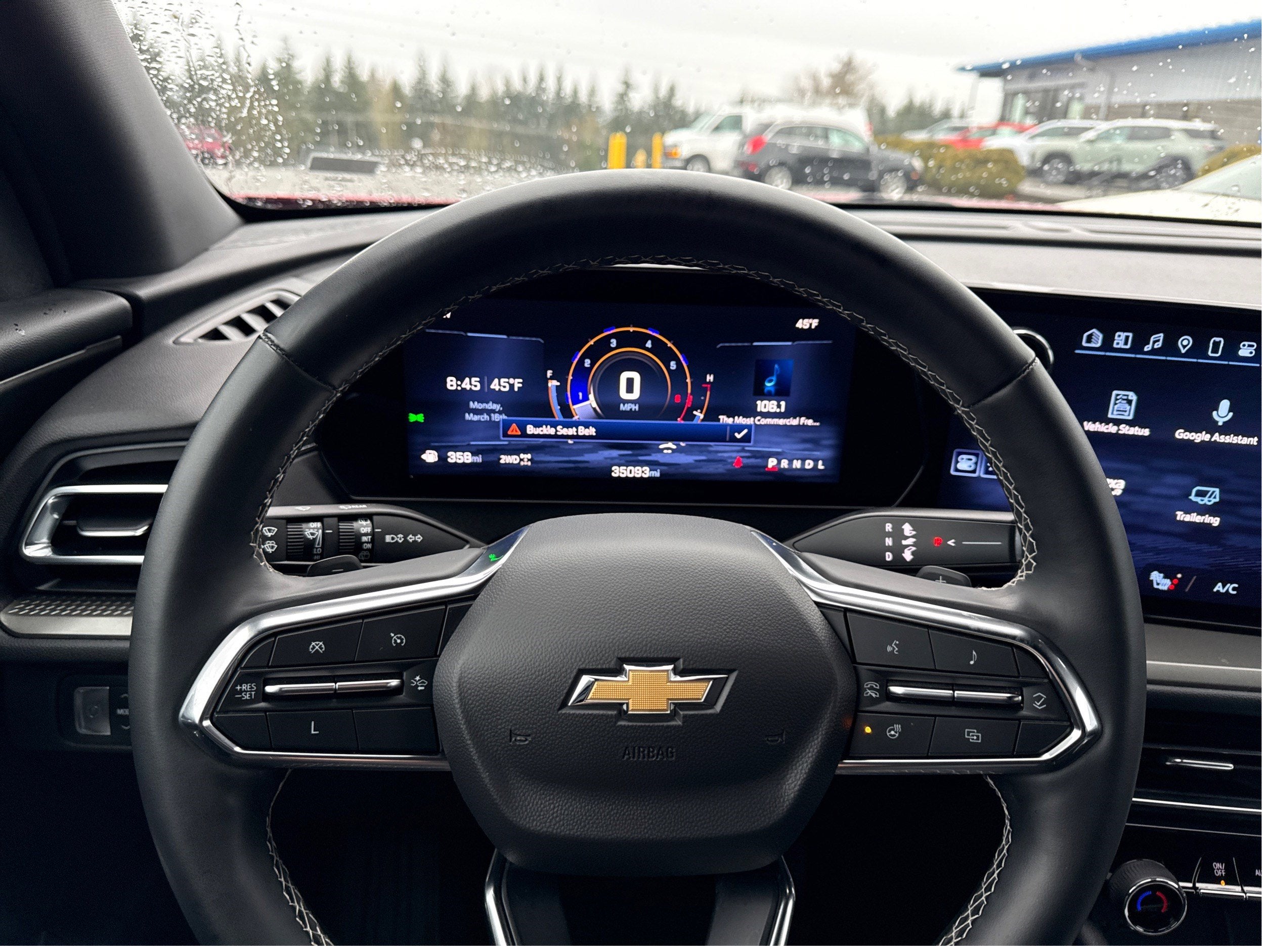 2025 Chevrolet Traverse LT