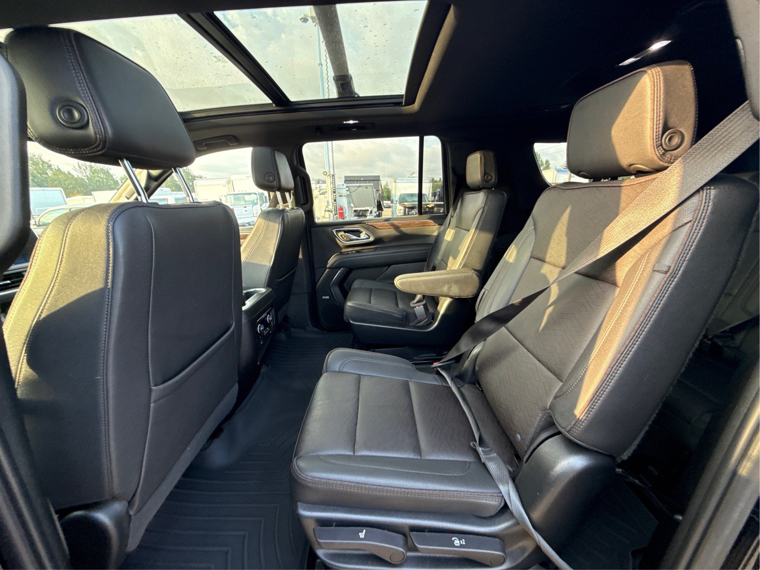 2023 Chevrolet Suburban High Country