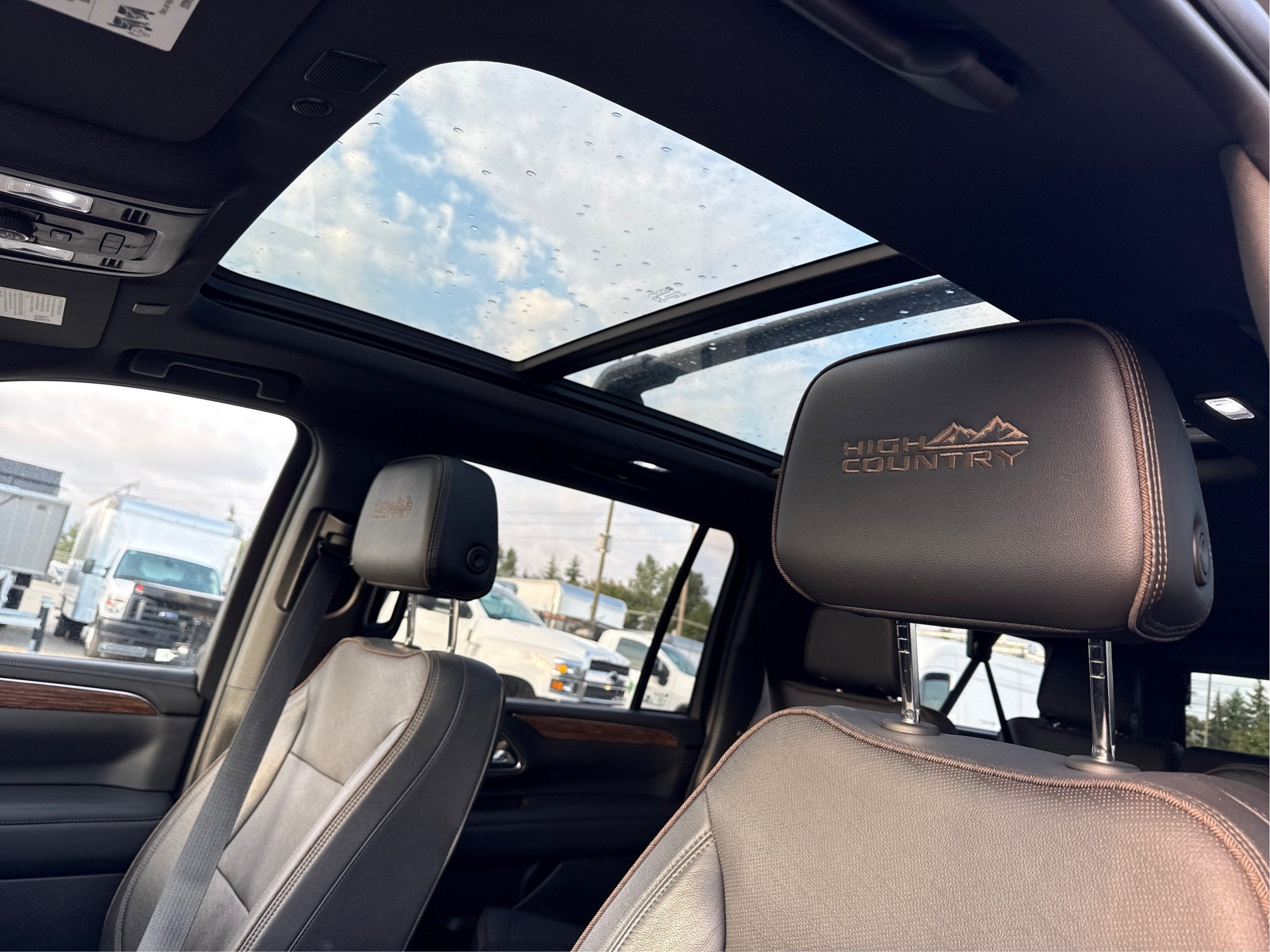 2023 Chevrolet Suburban High Country