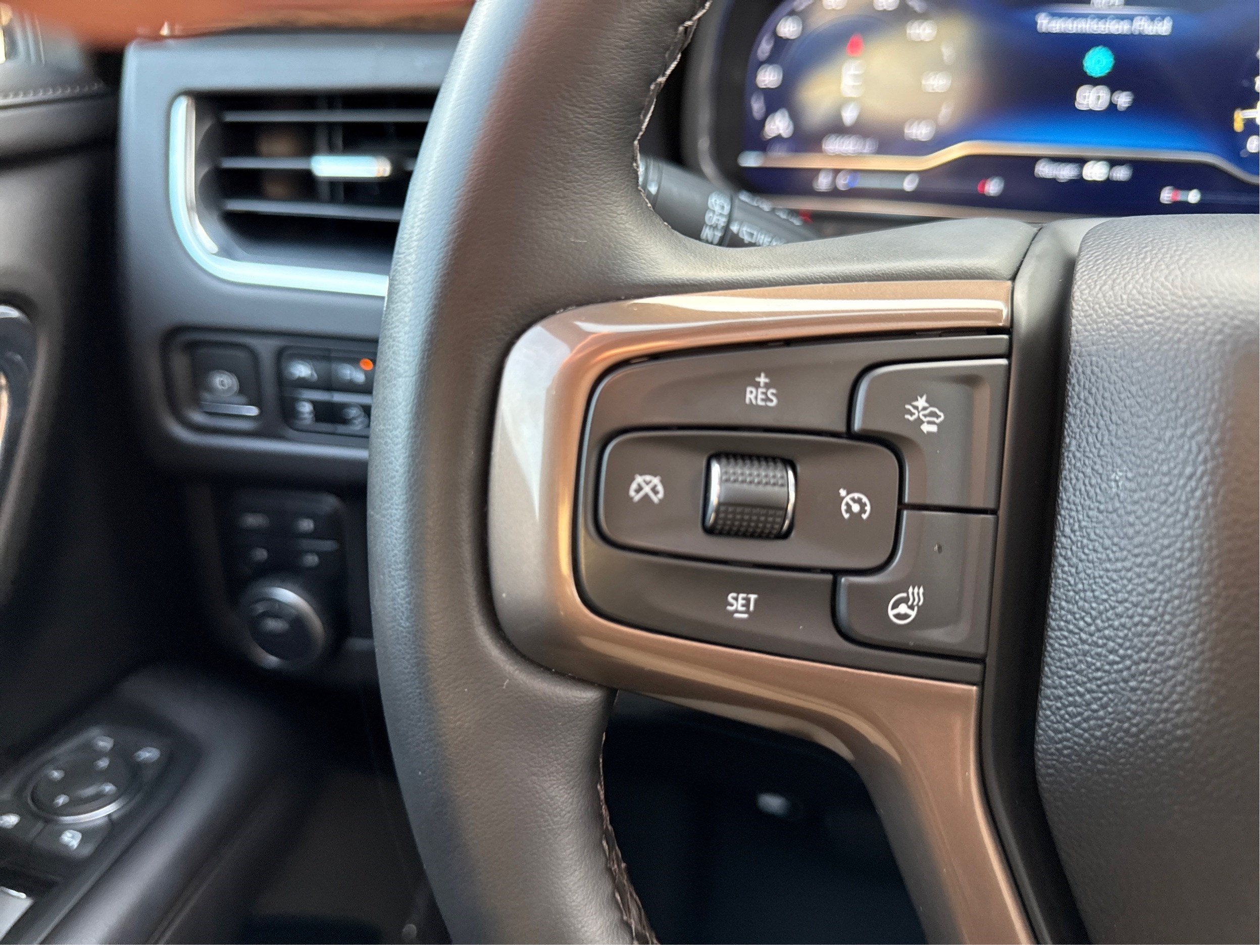 2023 Chevrolet Suburban High Country