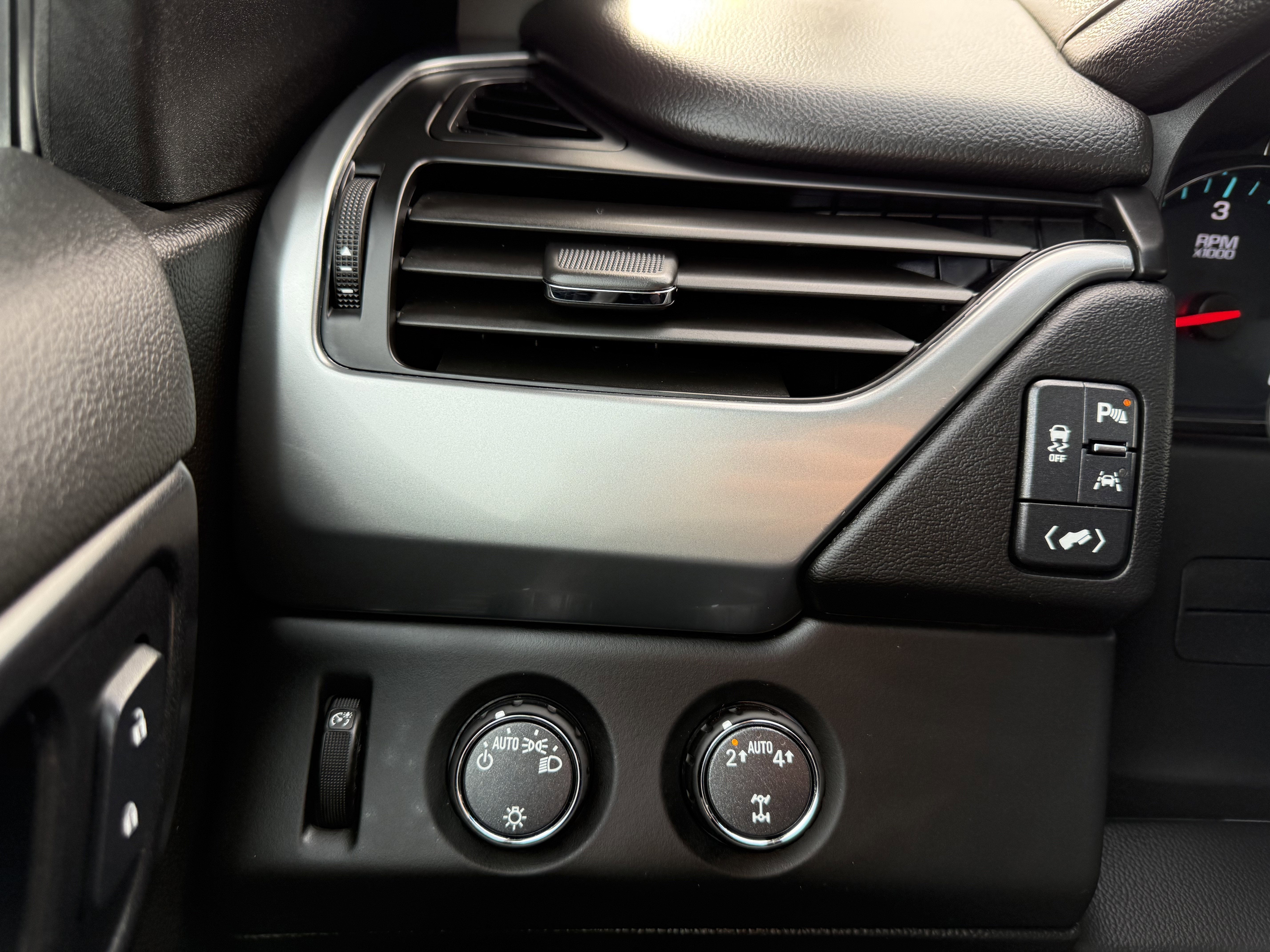 2020 Chevrolet Suburban LT