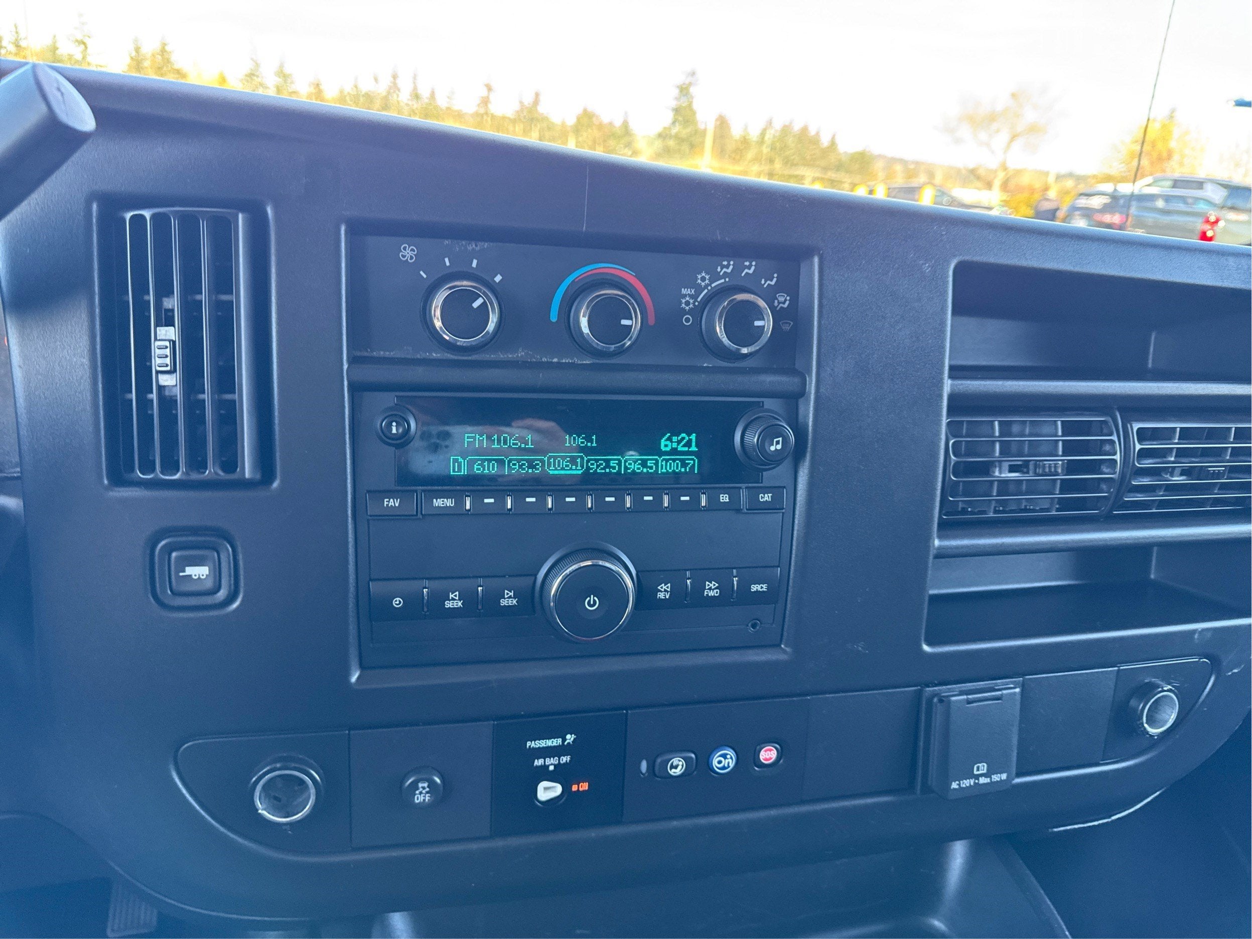 2020 GMC Savana Cargo 2500 Work Van