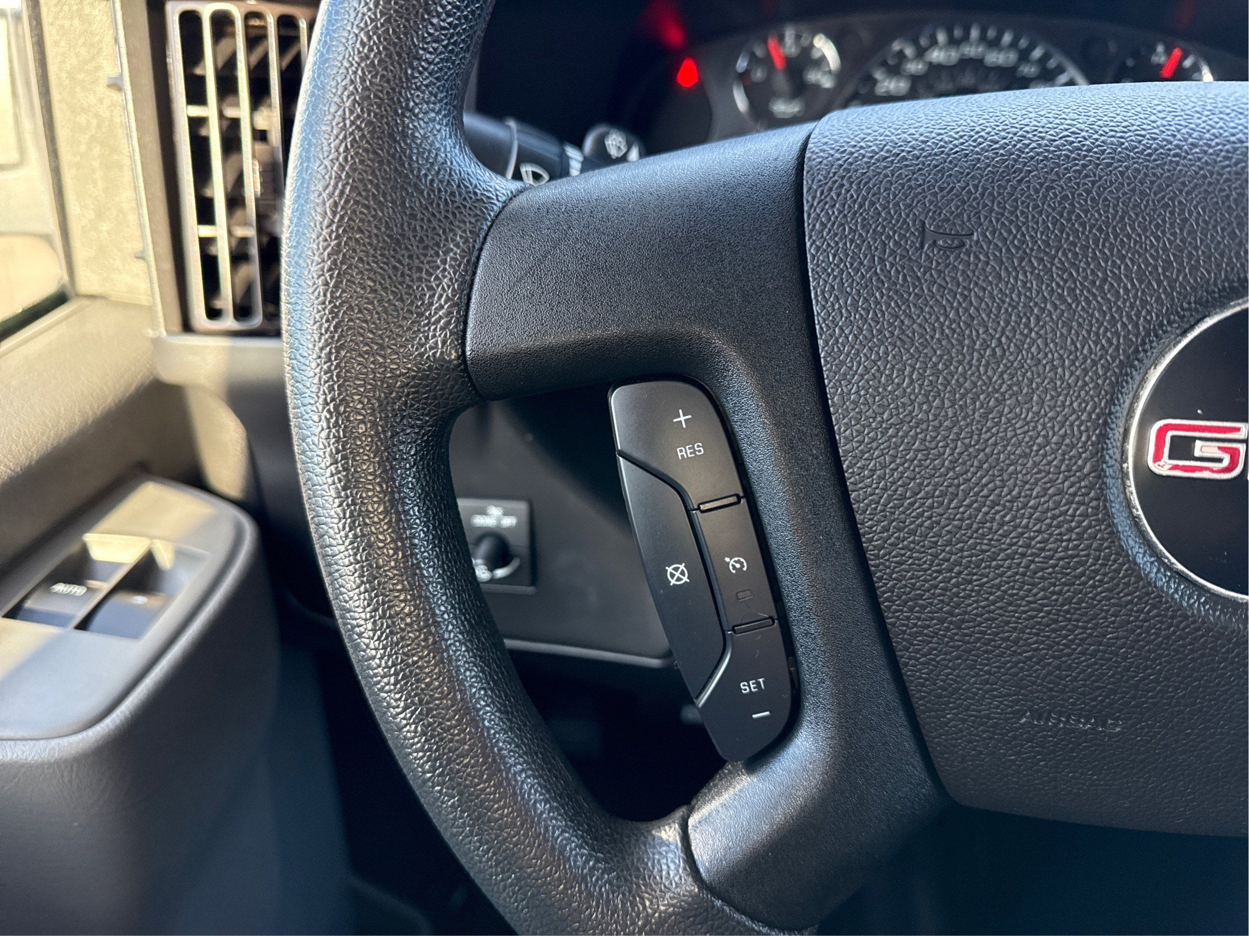 2020 GMC Savana Cargo 2500 Work Van