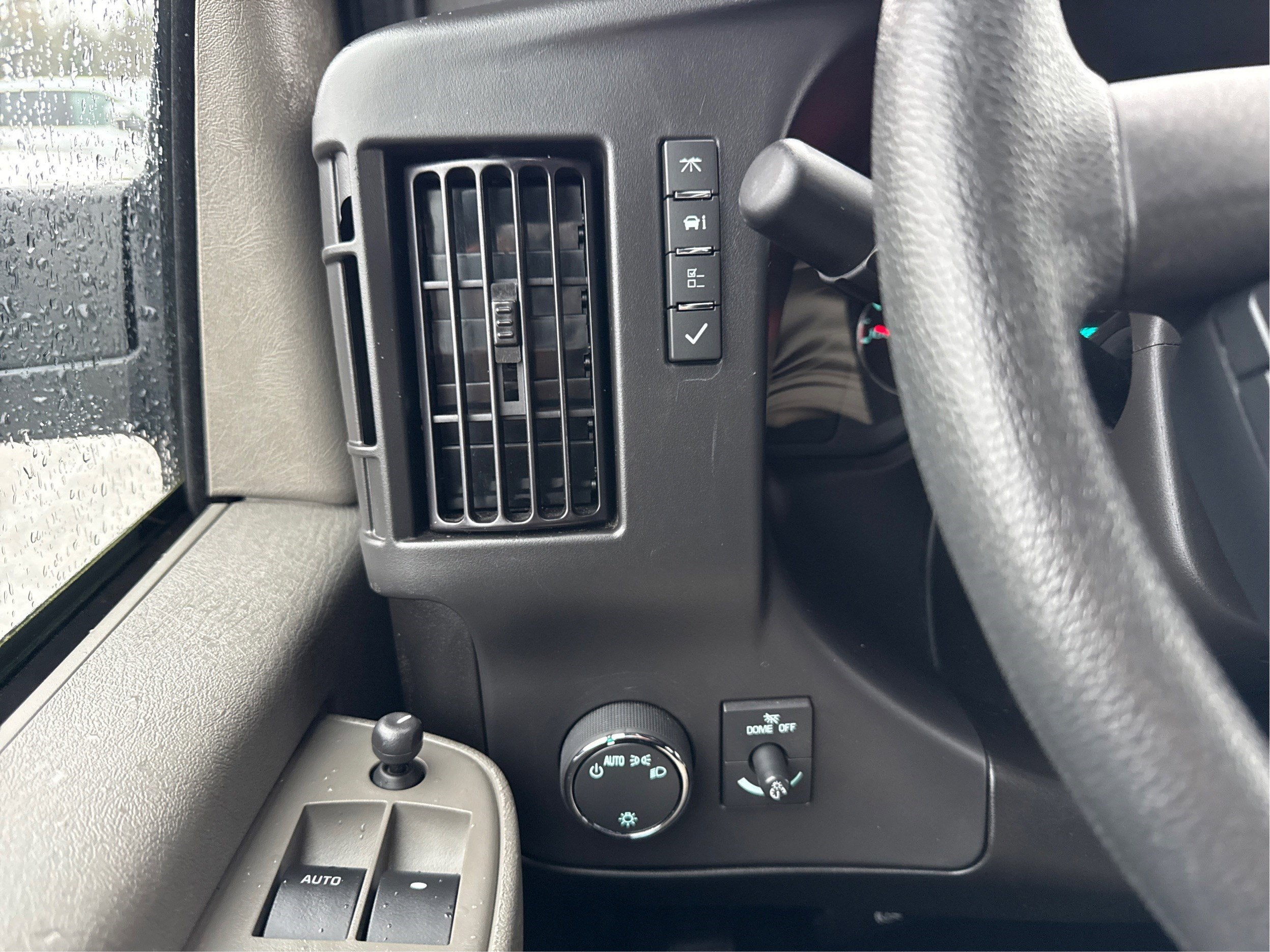 2024 GMC Savana Cargo 2500 Work Van