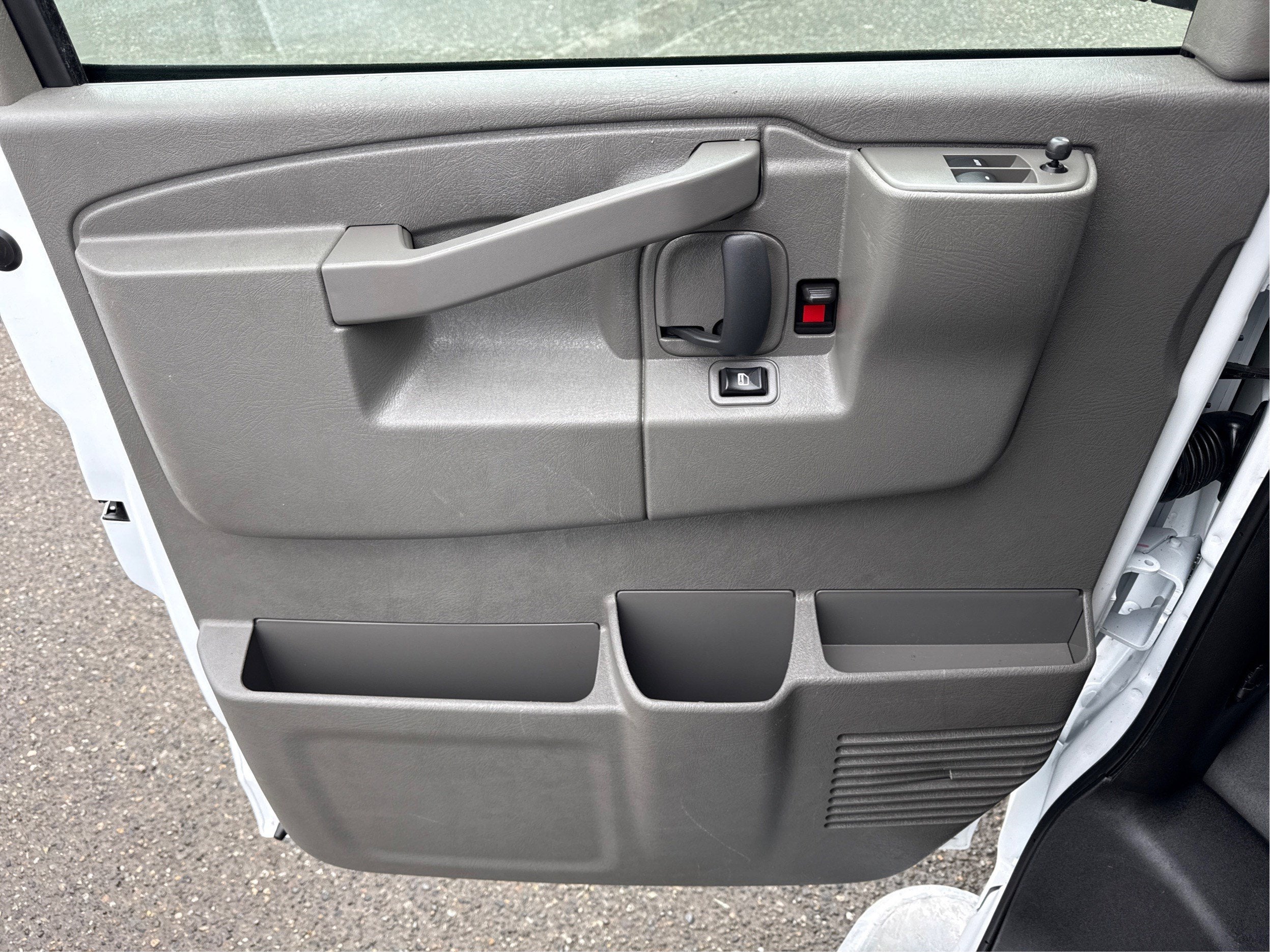 2024 GMC Savana Cargo 2500 Work Van