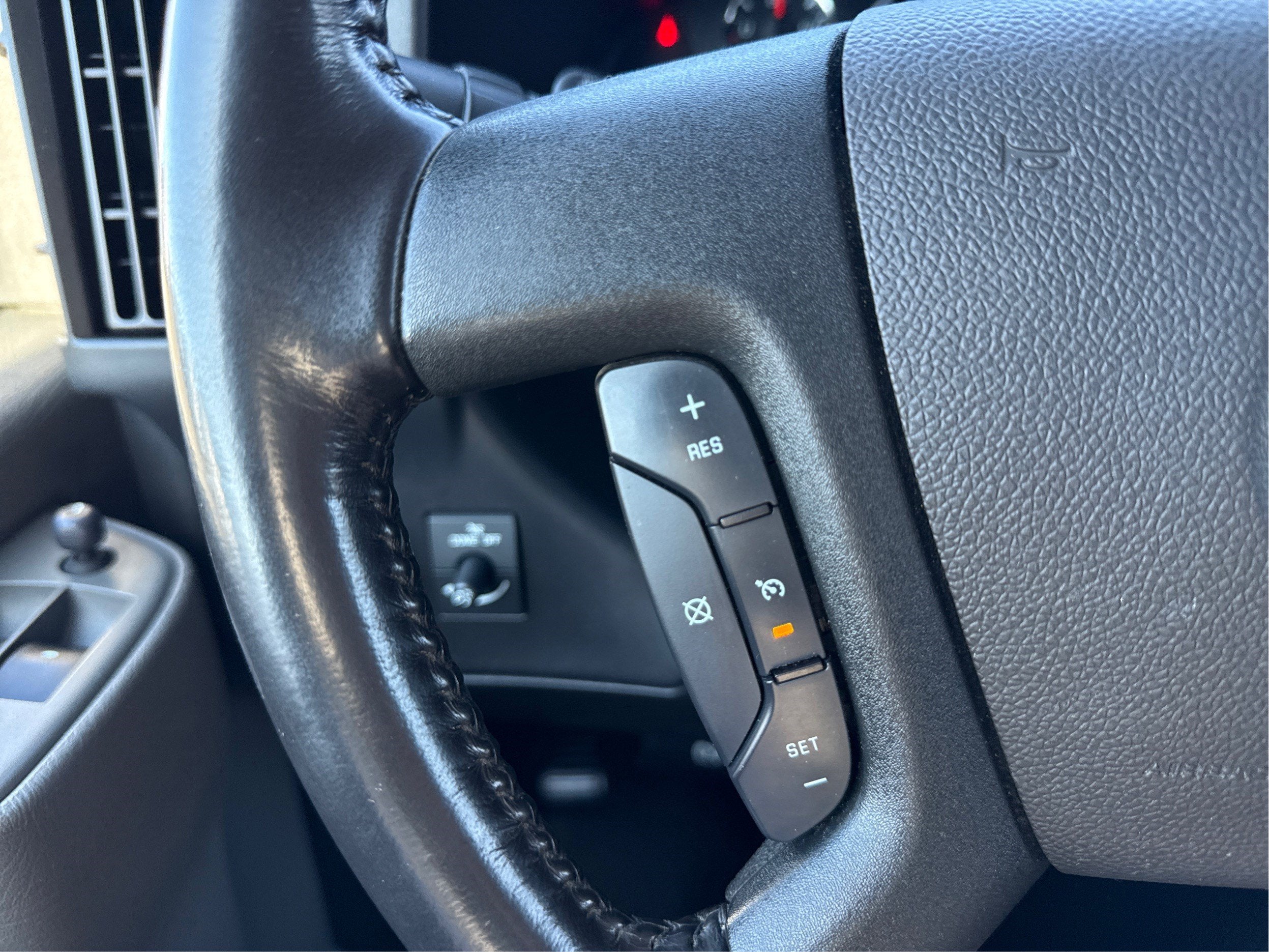2023 GMC Savana Cargo 2500 Work Van