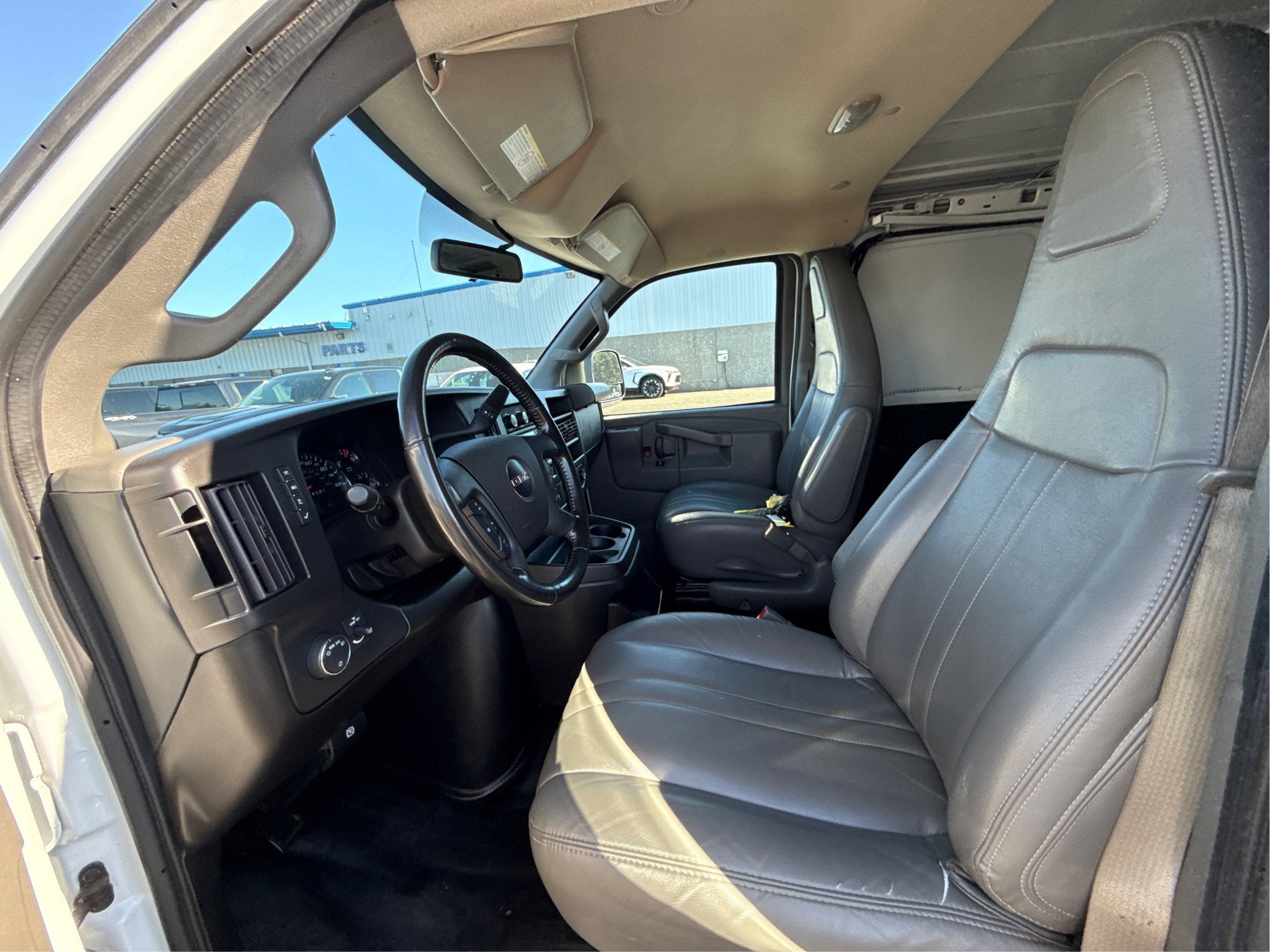 2023 GMC Savana Cargo 2500 Work Van