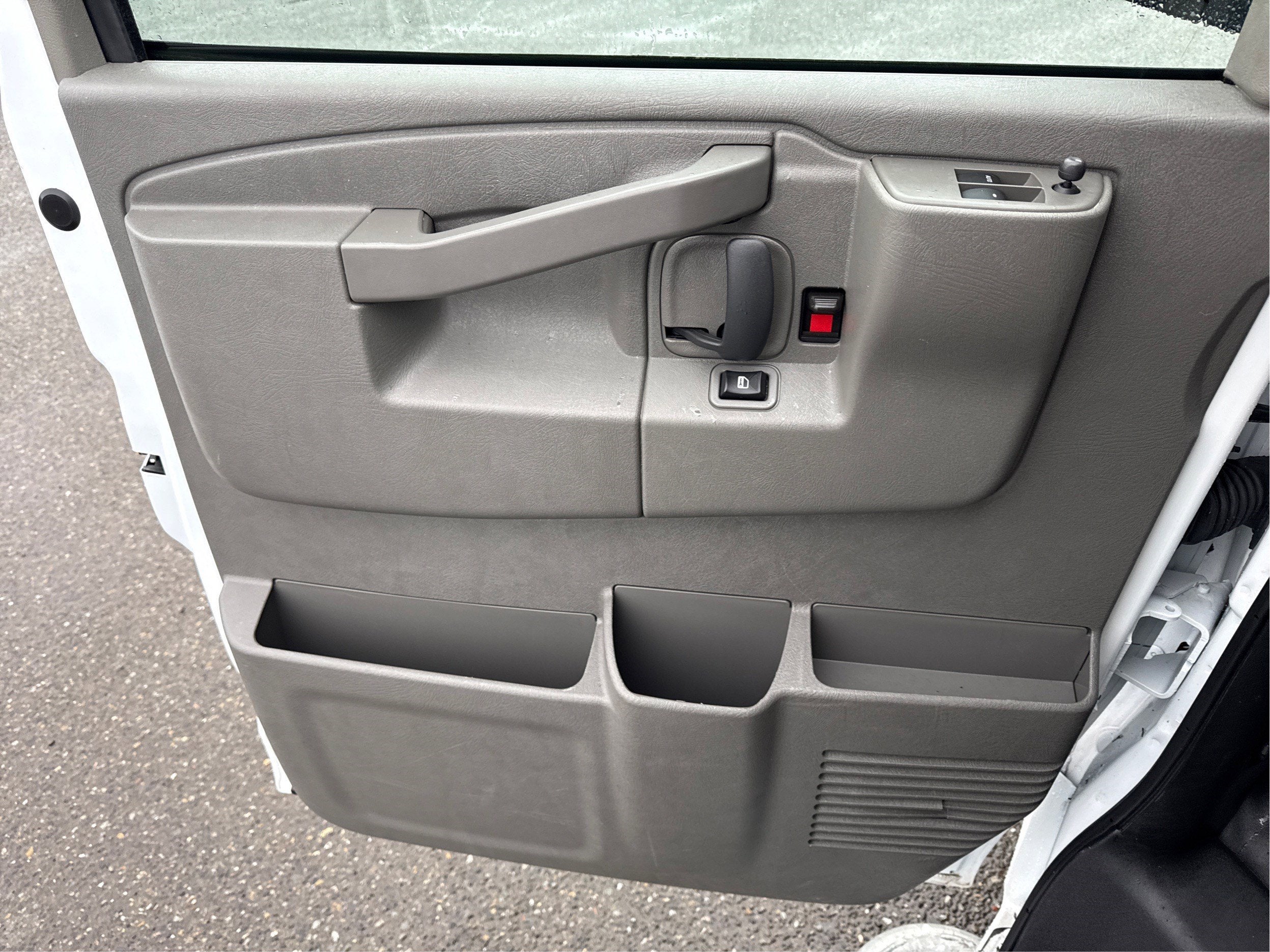 2024 GMC Savana Cargo 2500 Work Van