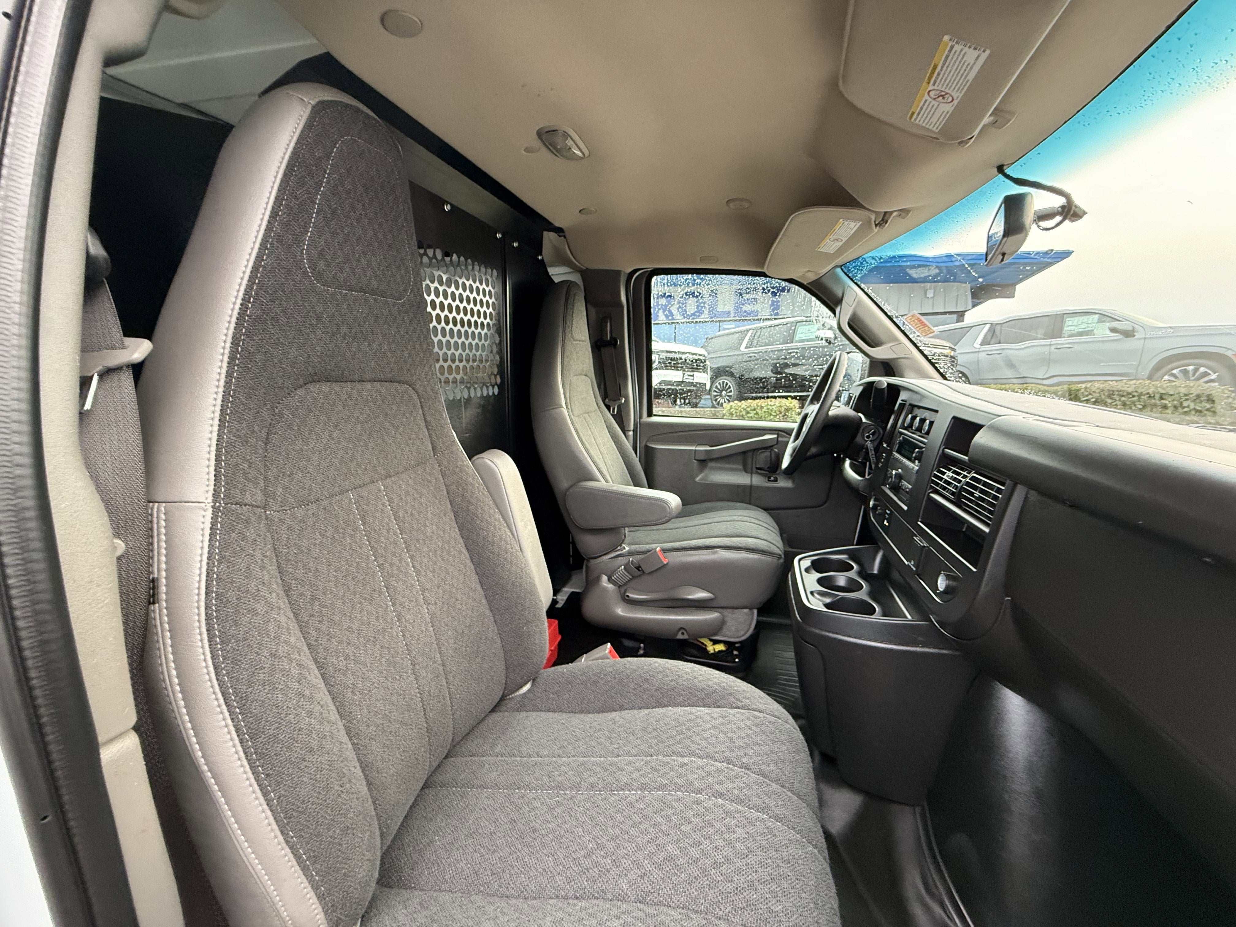 2023 GMC Savana Cargo 2500 Work Van