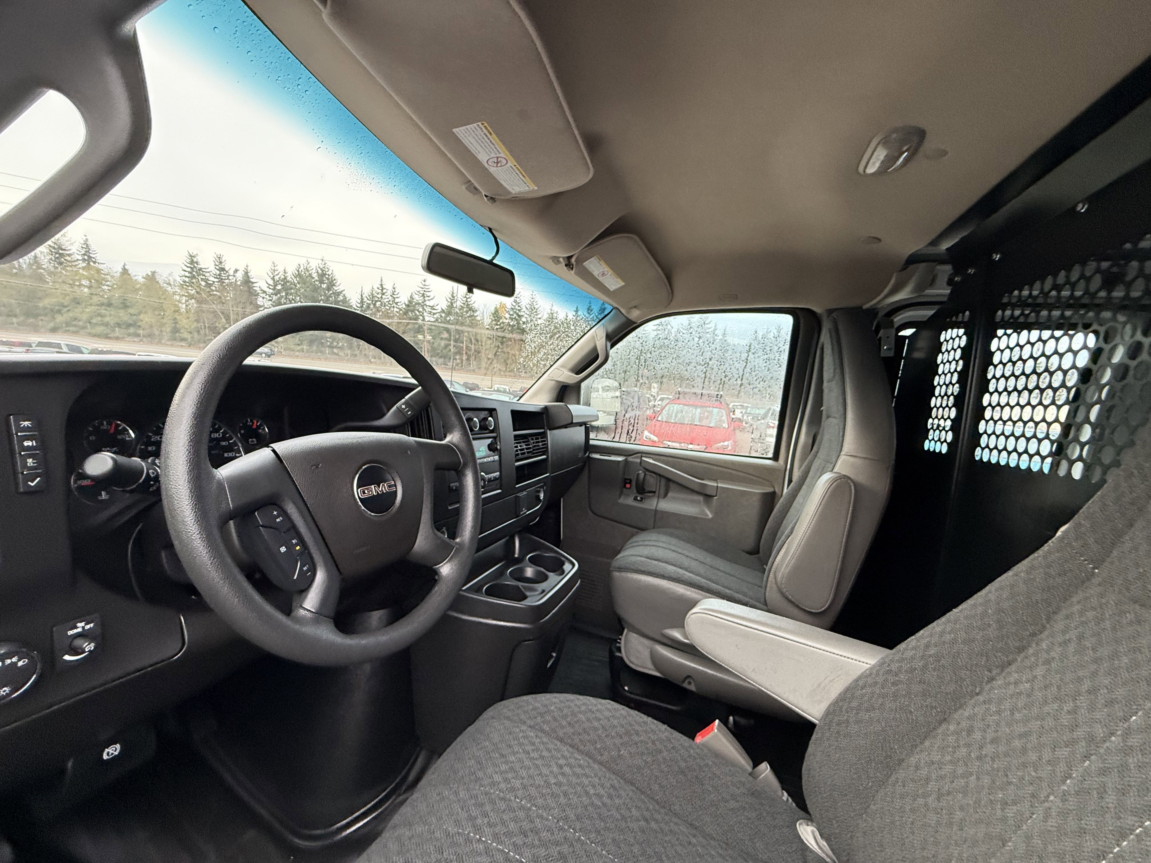 2023 GMC Savana Cargo 2500 Work Van