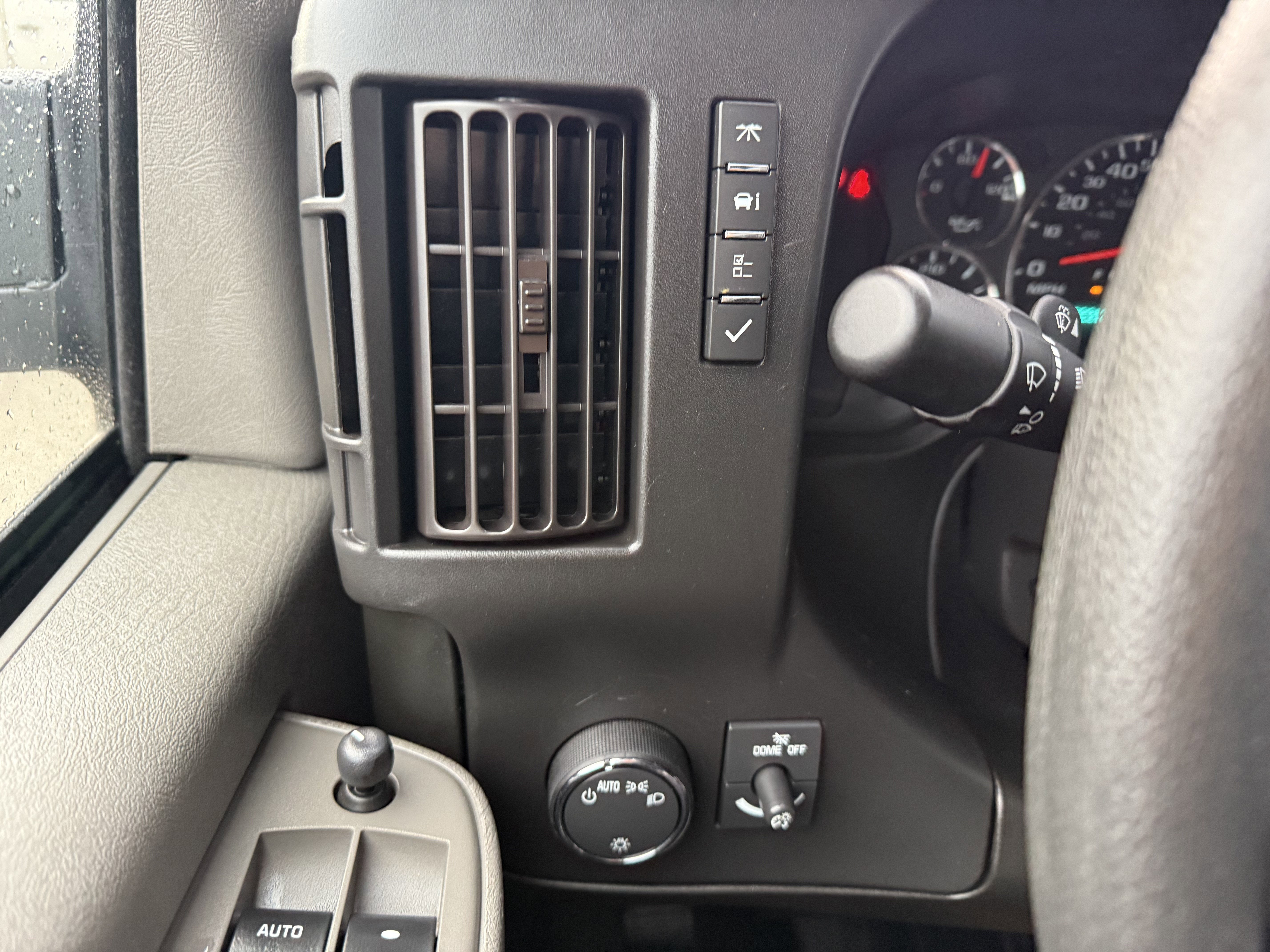 2023 GMC Savana Cargo 2500 Work Van