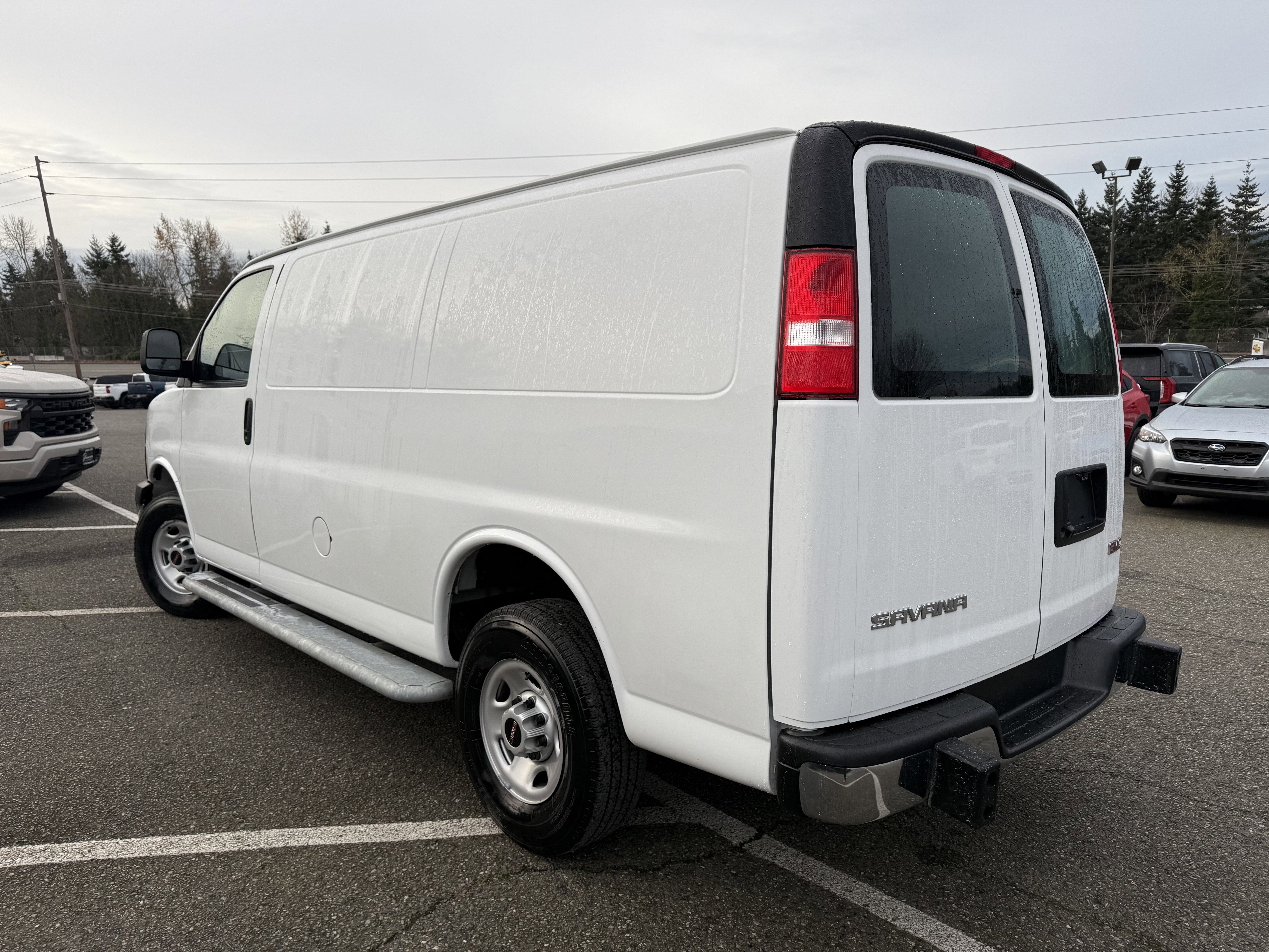 2023 GMC Savana Cargo 2500 Work Van