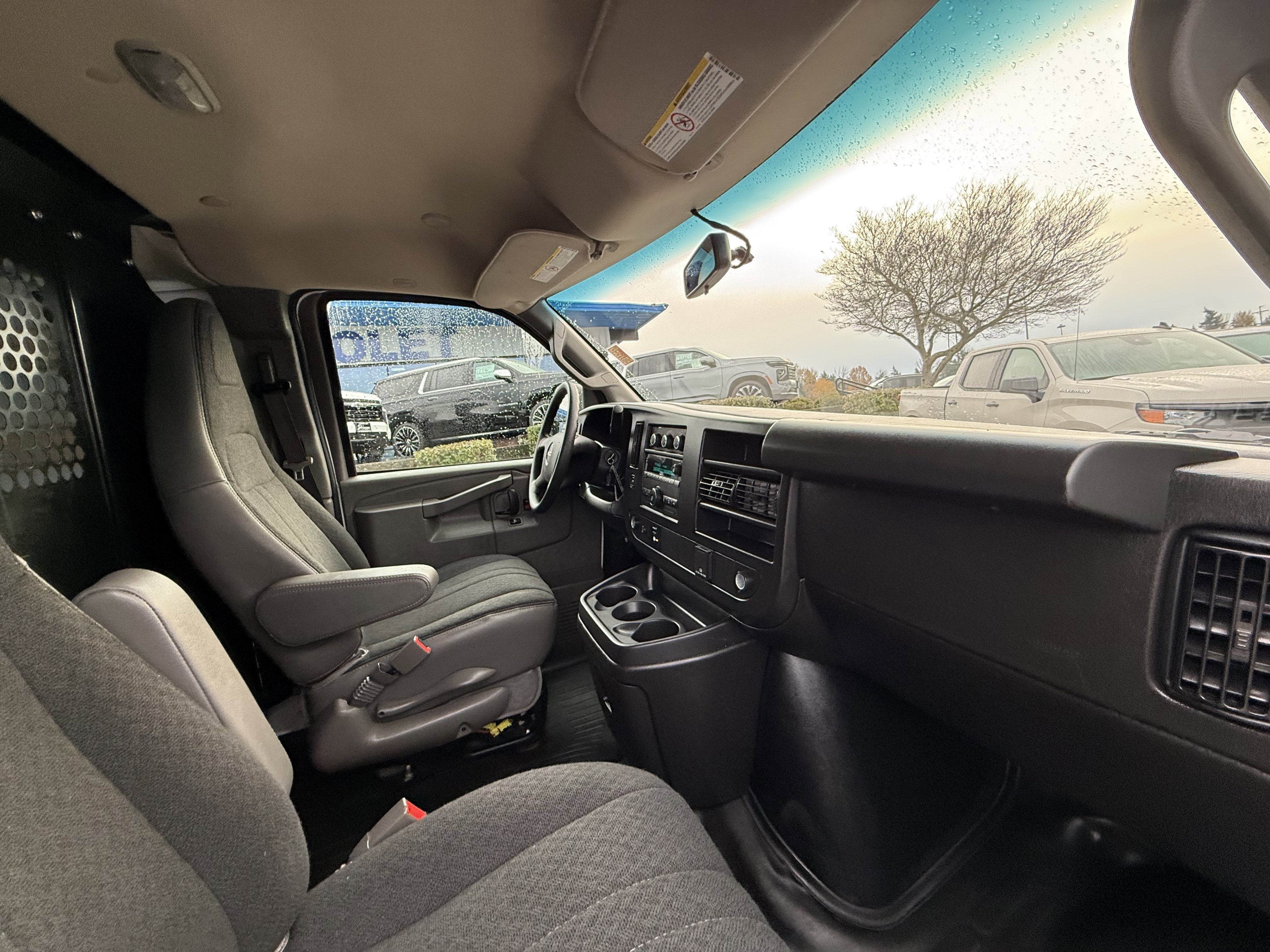 2023 GMC Savana Cargo 2500 Work Van