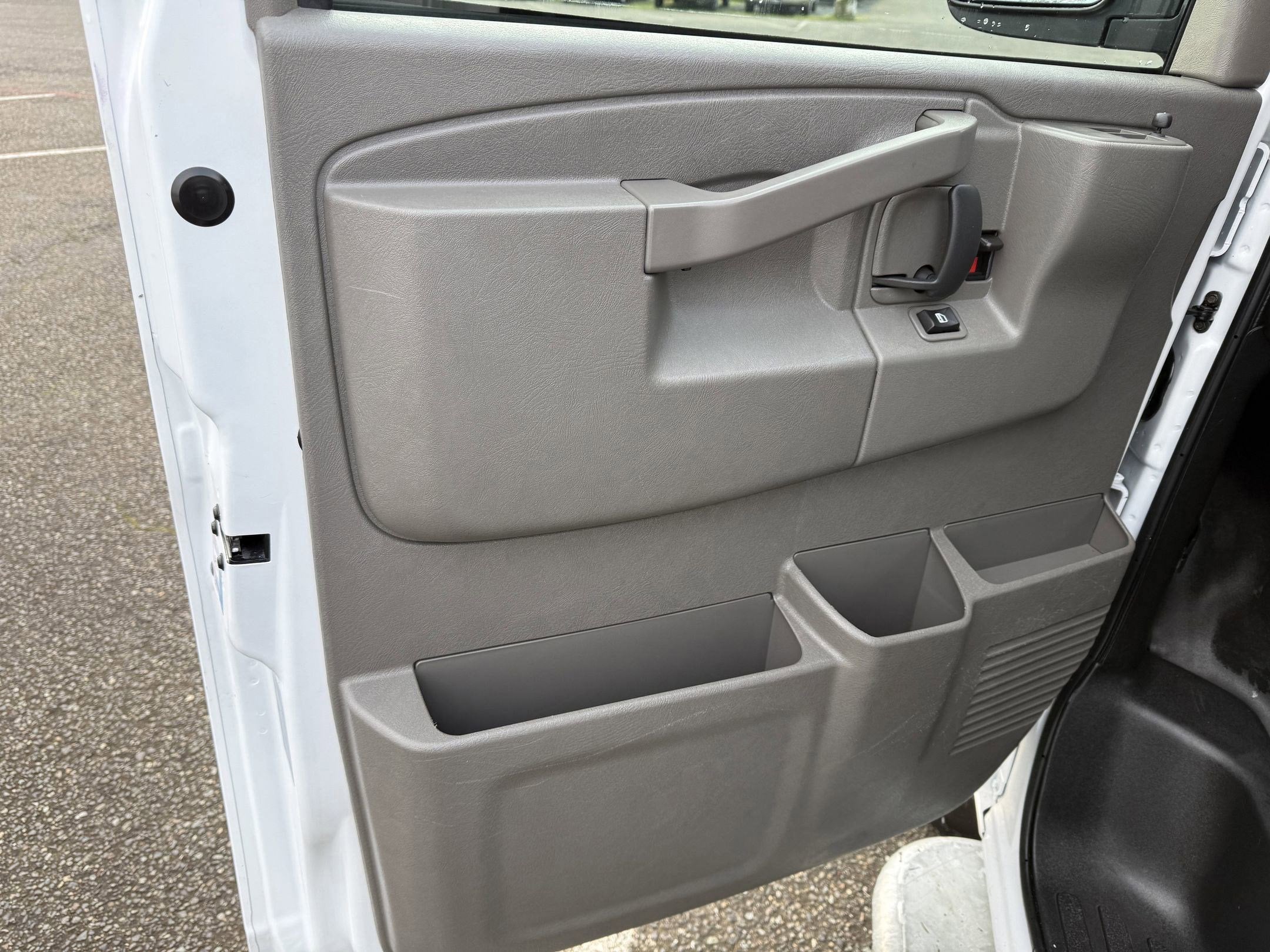 2024 GMC Savana Cargo 2500 Work Van