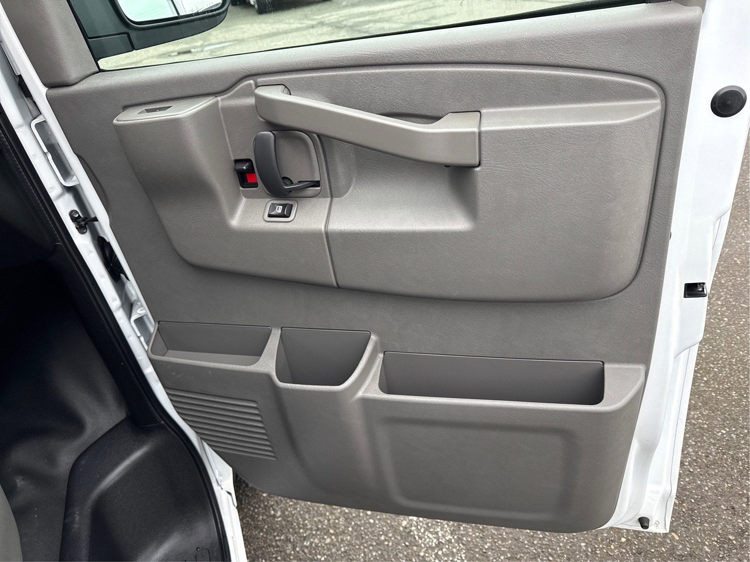 2020 GMC Savana Cargo 3500 Work Van