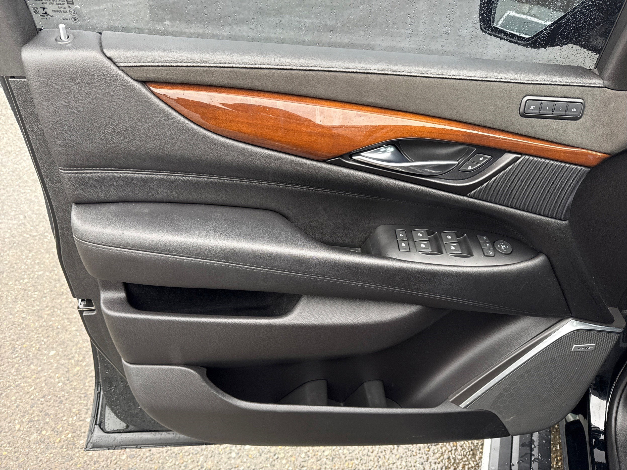 2020 Cadillac Escalade Premium Luxury