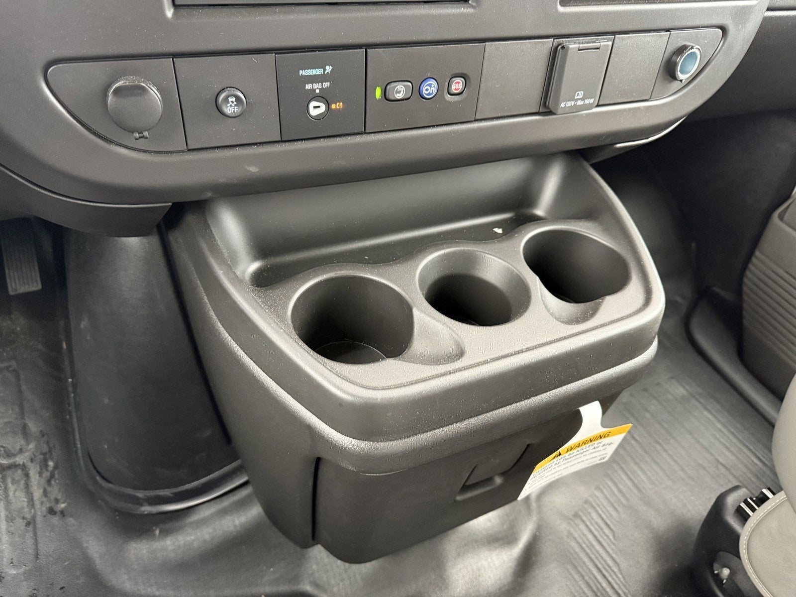 2024 Chevrolet Express Cutaway 3500 1WT