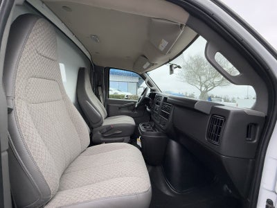 2024 Chevrolet Express Cutaway 3500 1WT