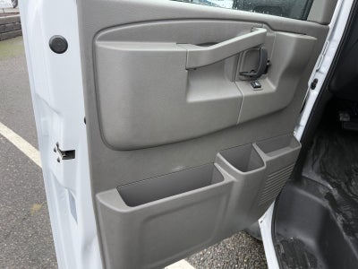 2024 Chevrolet Express Cutaway 3500 1WT