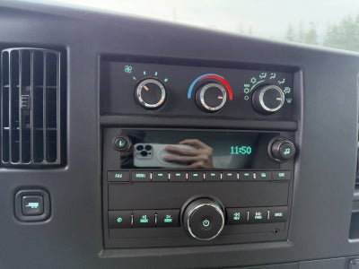 2024 Chevrolet Express Cutaway 3500 1WT