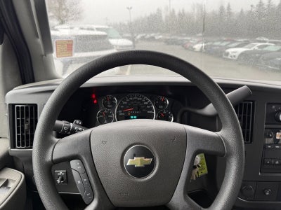 2024 Chevrolet Express Cutaway 3500 1WT