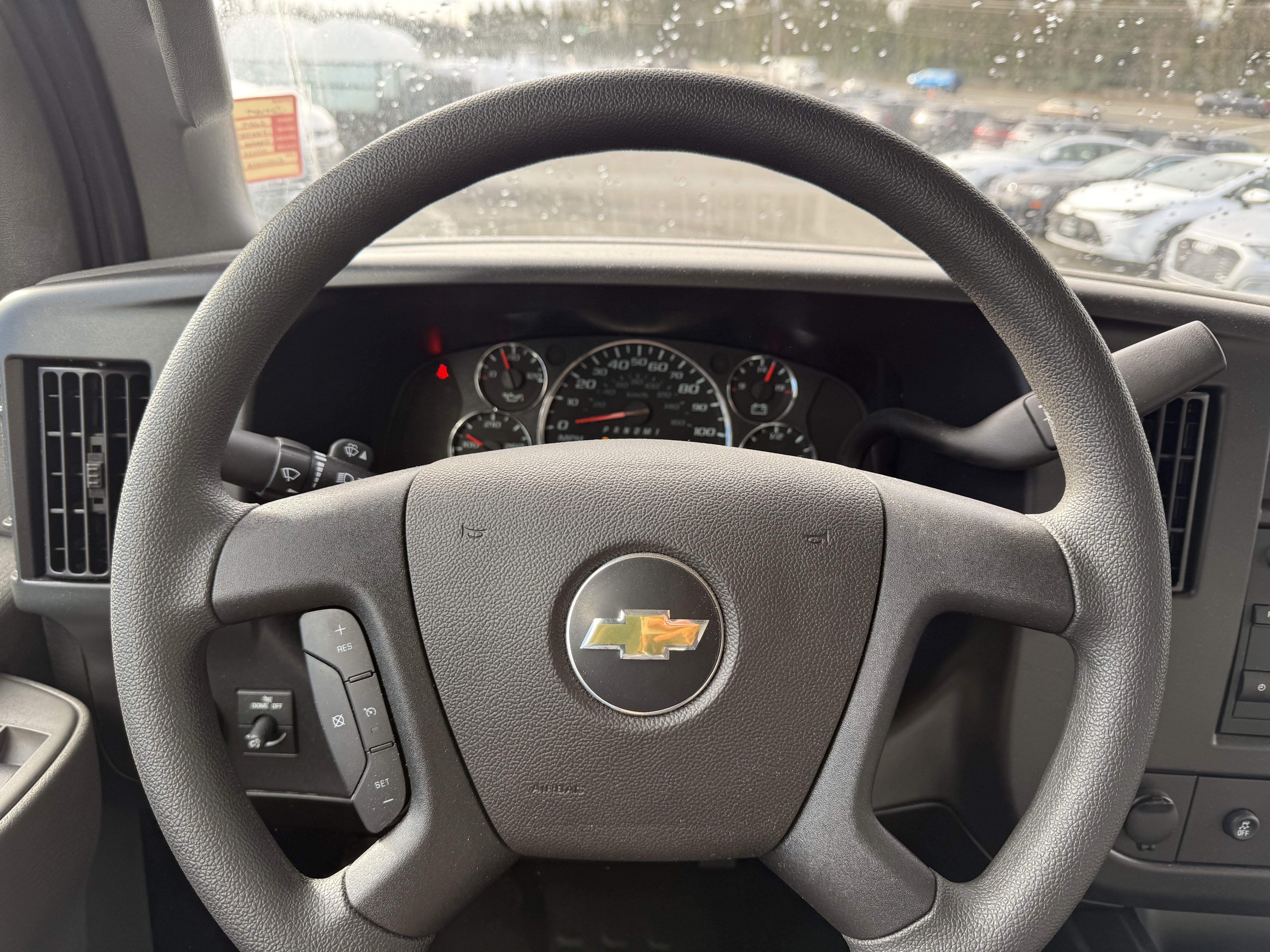 2024 Chevrolet Express Cutaway 3500 1WT