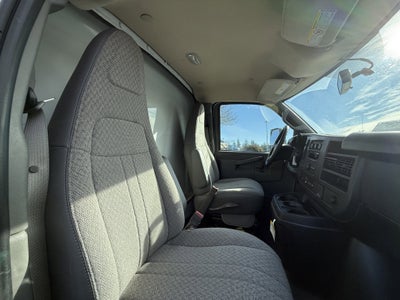 2024 Chevrolet Express Cutaway 3500 1WT