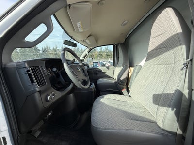 2024 Chevrolet Express Cutaway 3500 1WT