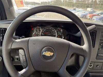 2024 Chevrolet Express Cutaway 3500 1WT
