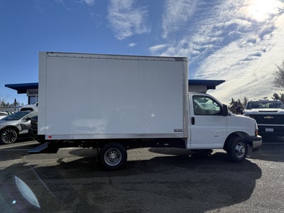 2024 Chevrolet Express Cutaway 3500 1WT