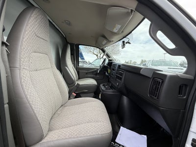 2024 Chevrolet Express Cutaway 4500 2WT