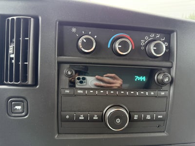 2024 Chevrolet Express Cutaway 4500 2WT