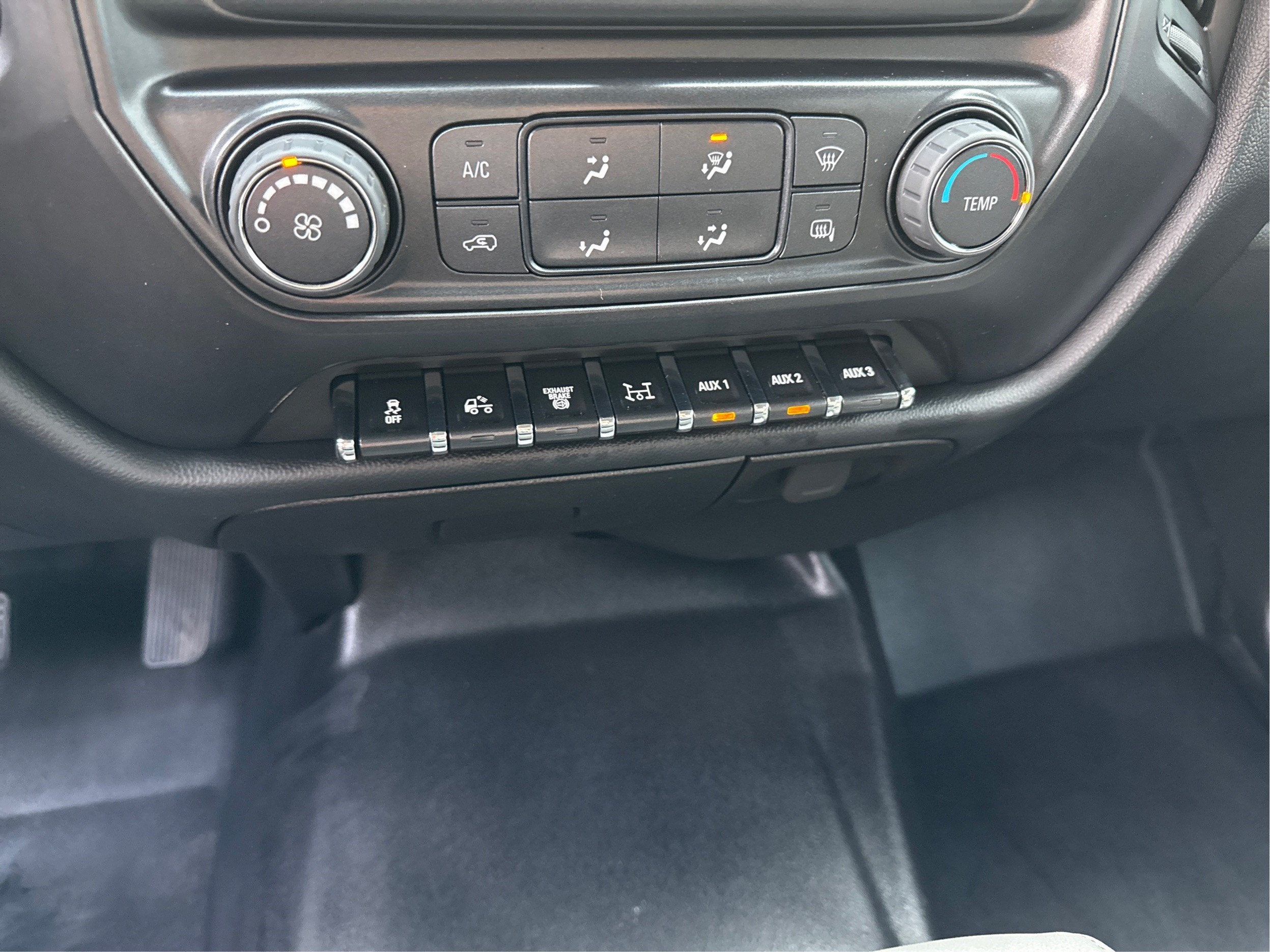 2022 Chevrolet Silverado 5500 HD Work Truck