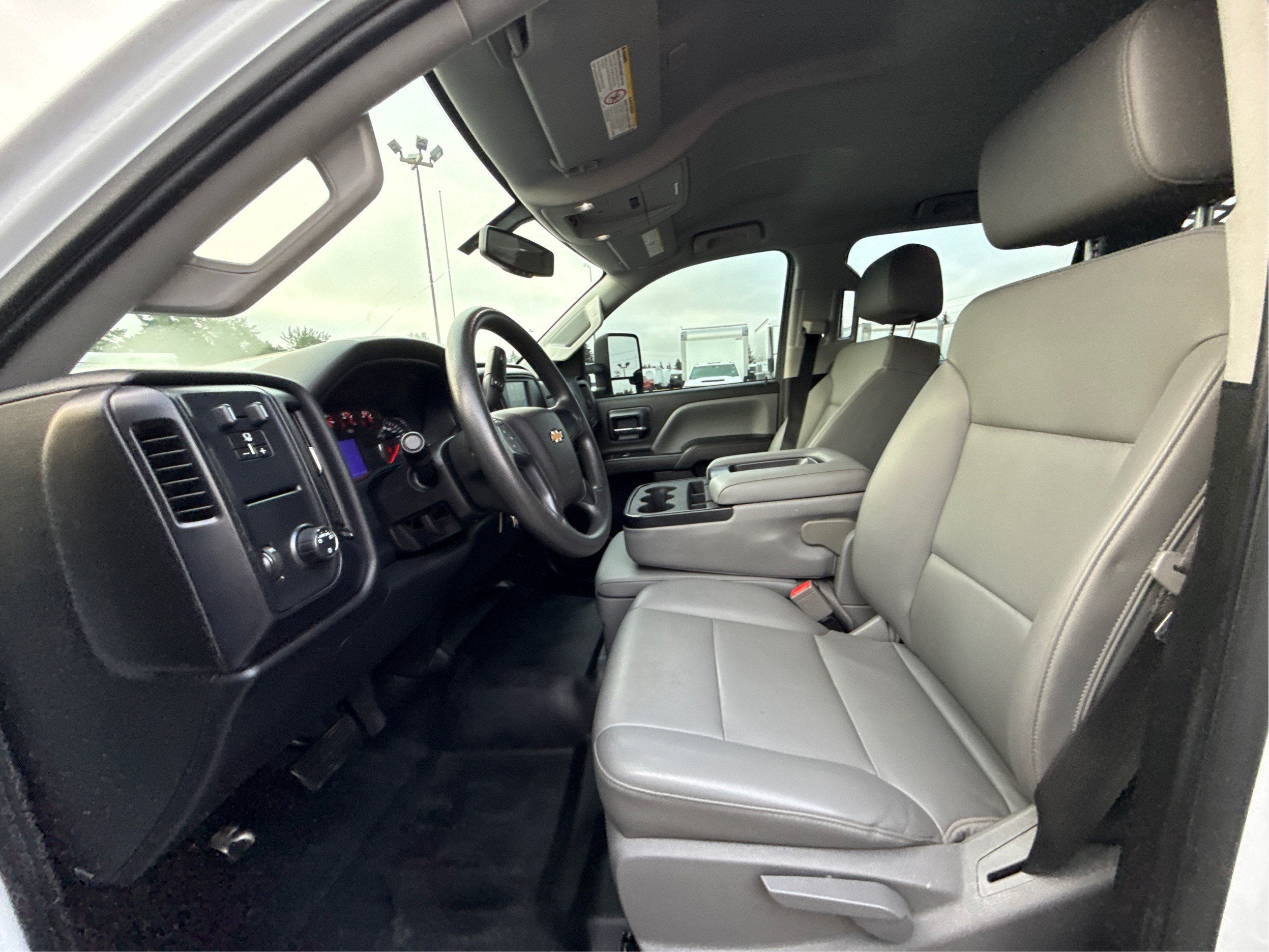 2022 Chevrolet Silverado 5500 HD Work Truck