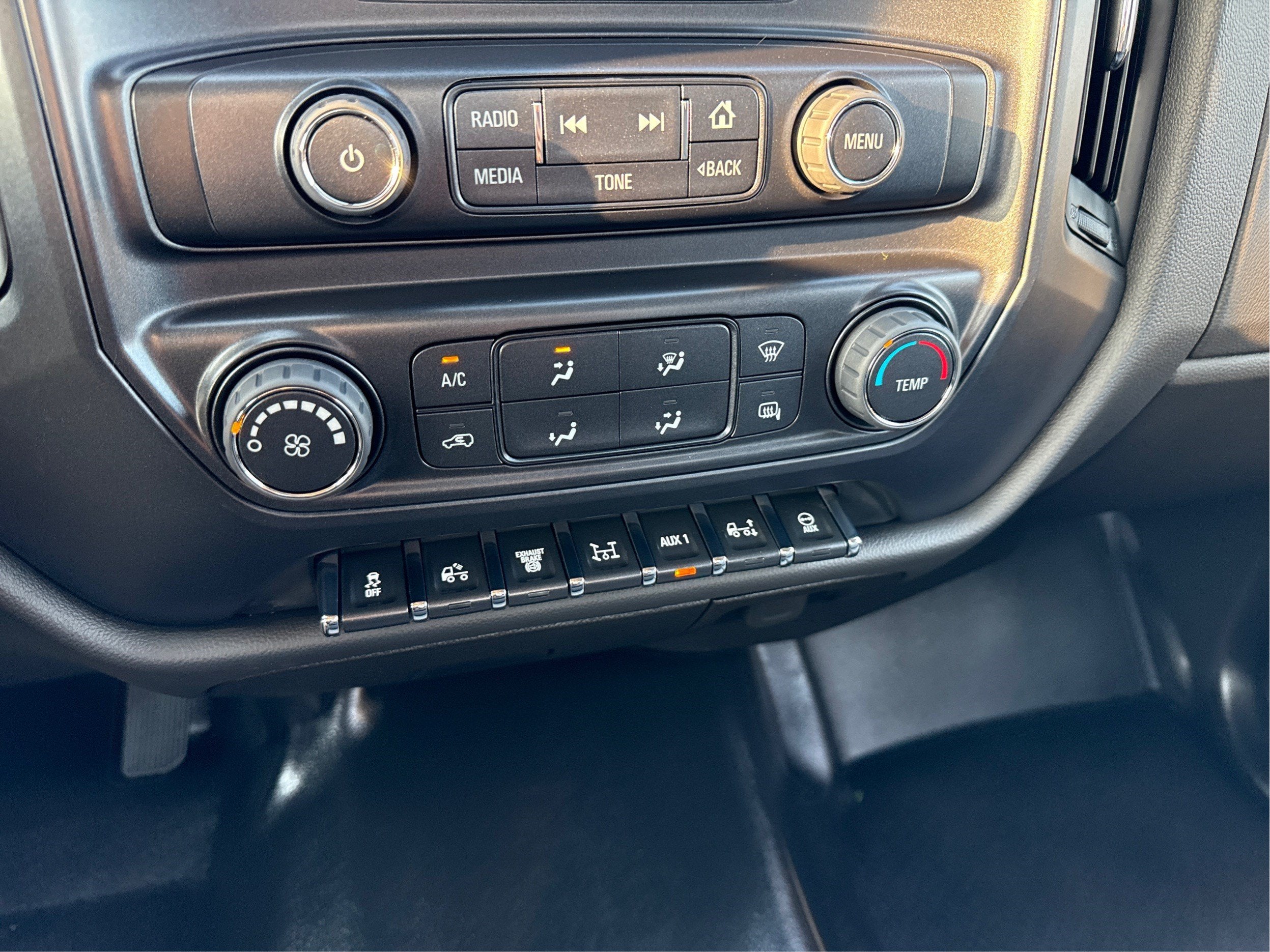 2024 Chevrolet Silverado 6500 HD Work Truck