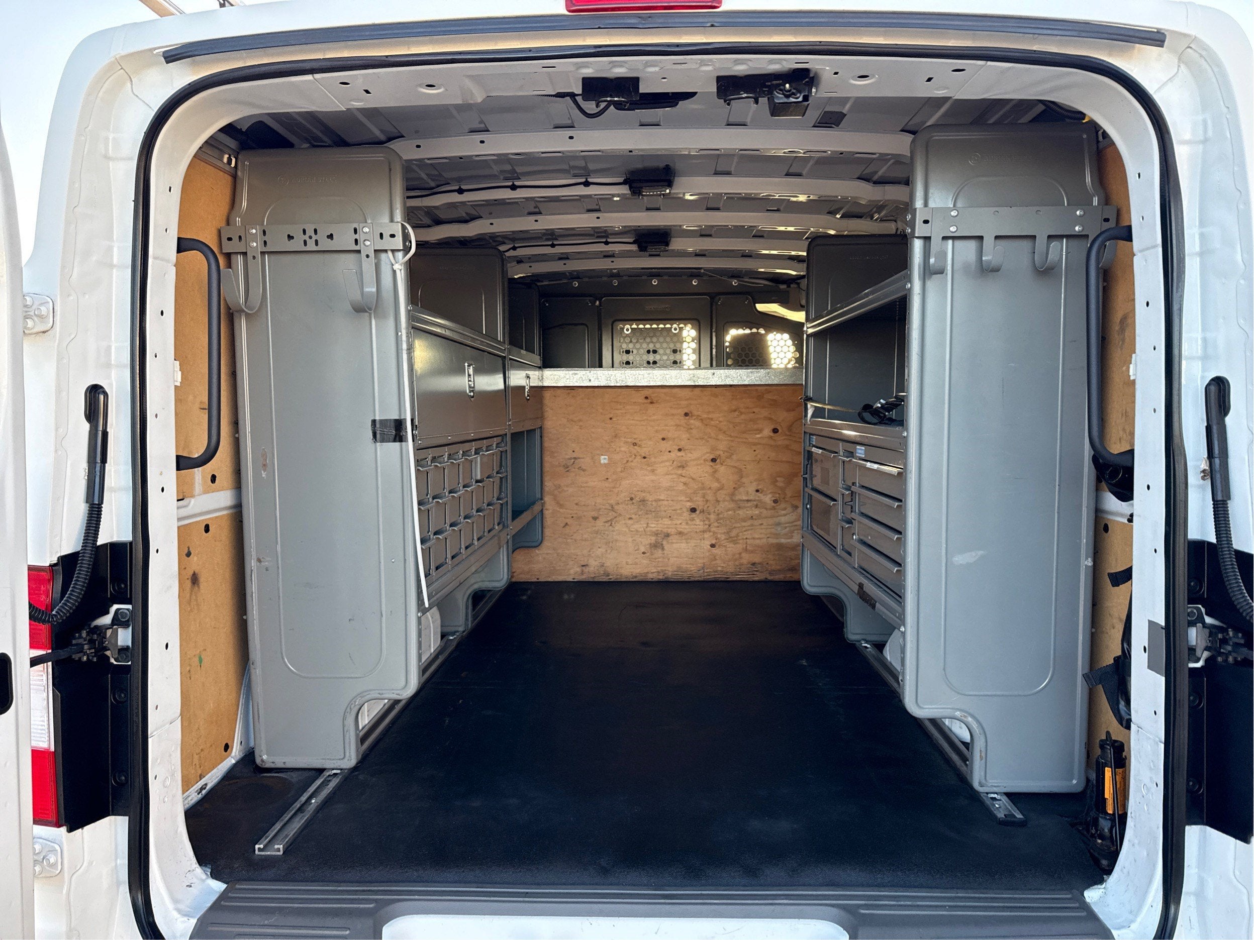 2021 Nissan NV Cargo SV