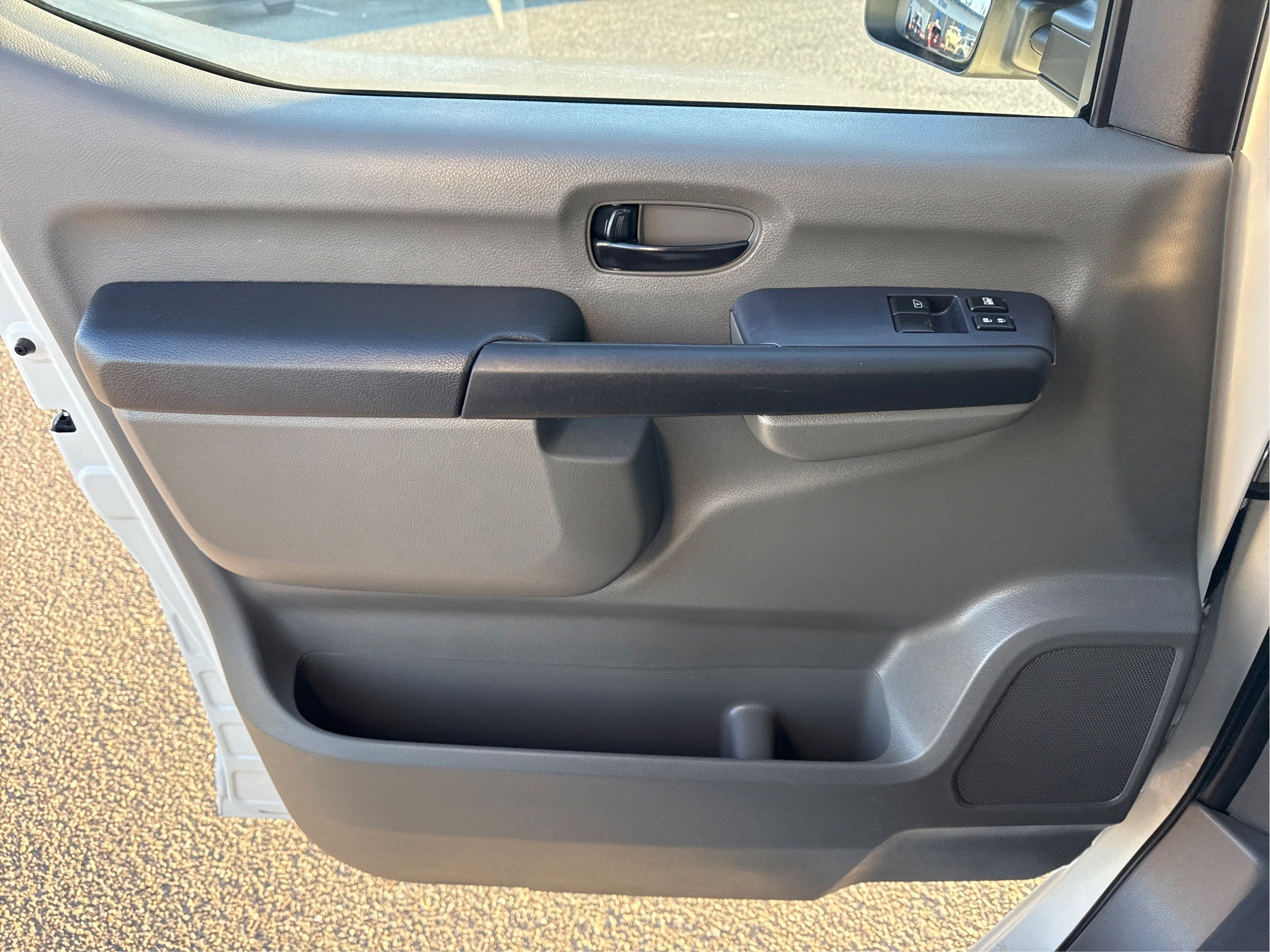 2021 Nissan NV Cargo SV