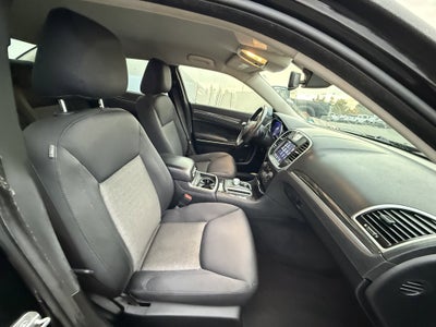 2020 Chrysler 300 Touring