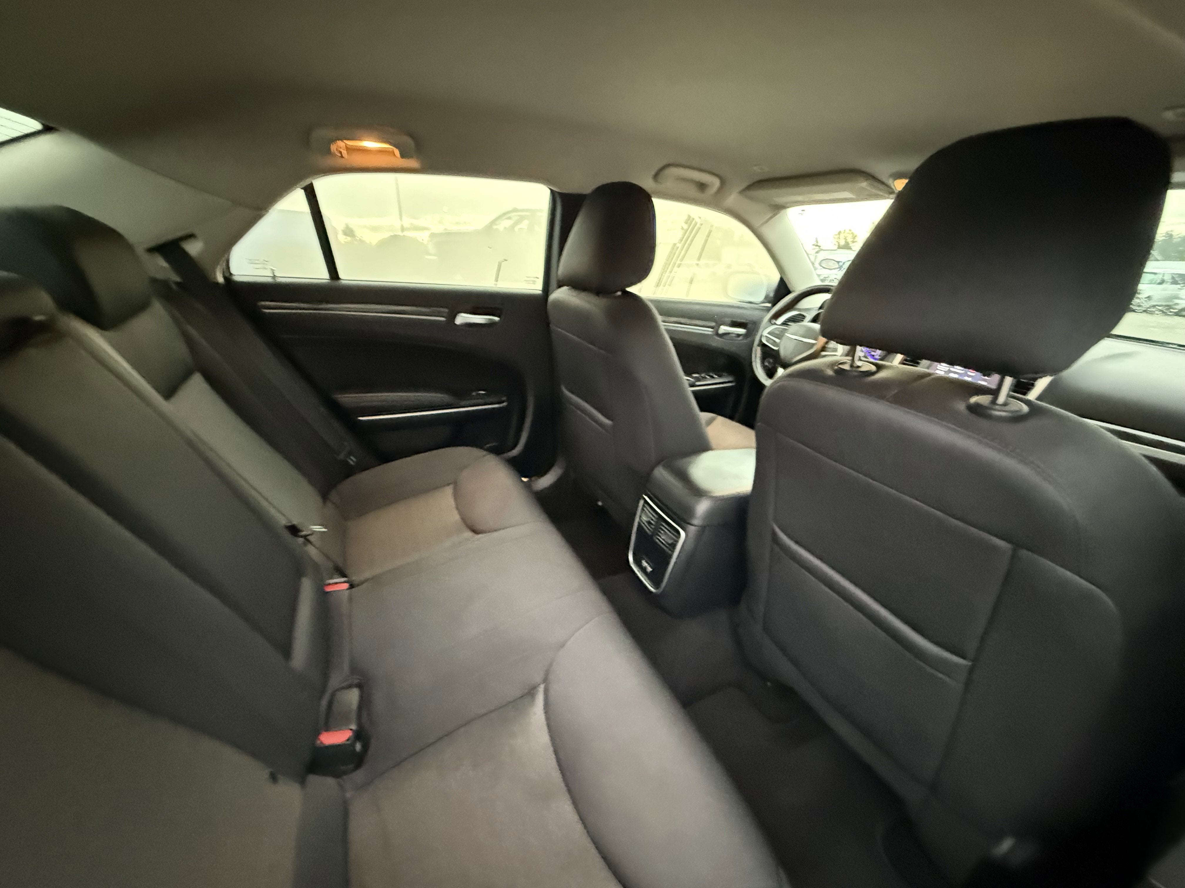 2020 Chrysler 300 Touring