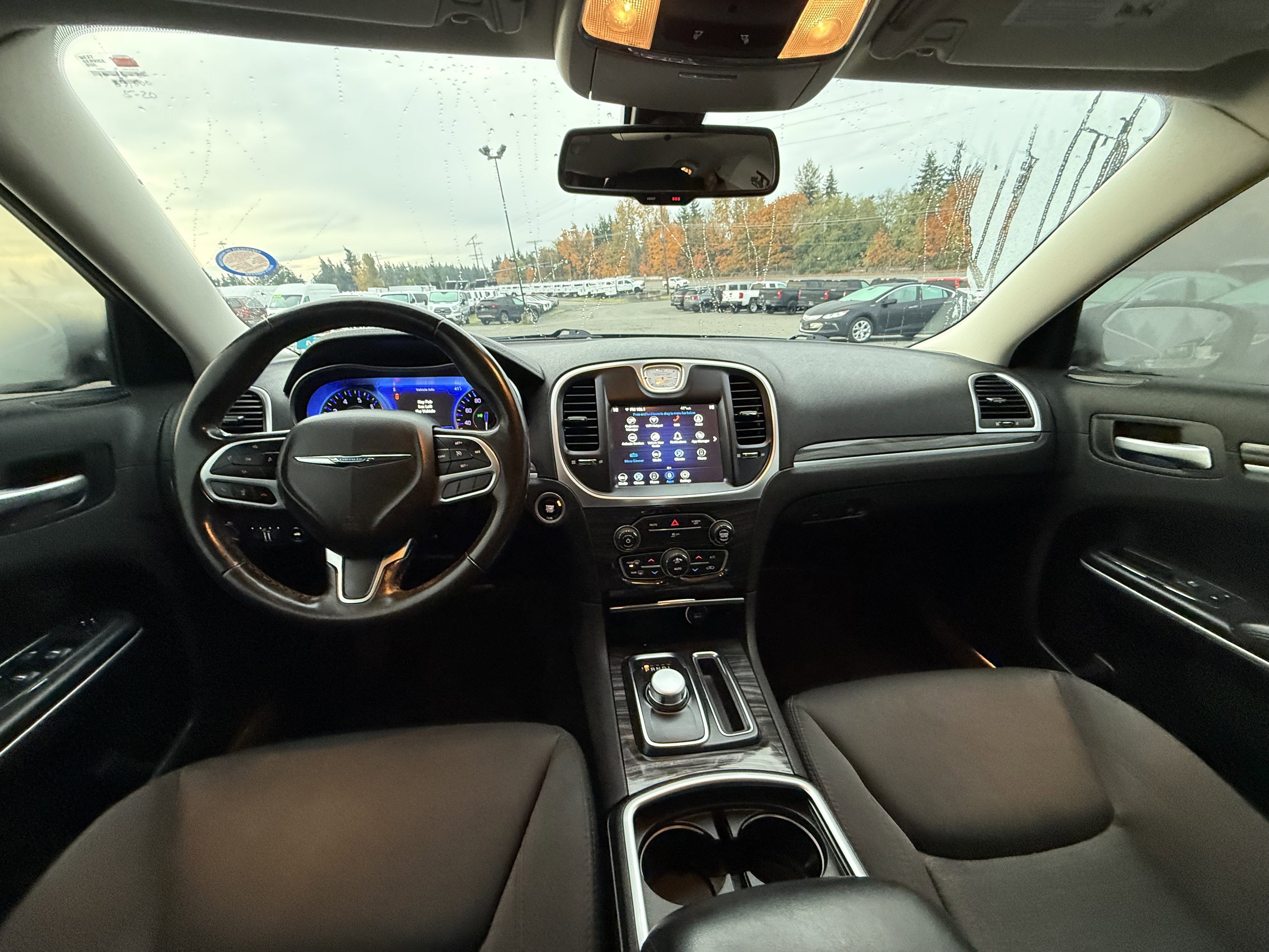 2020 Chrysler 300 Touring