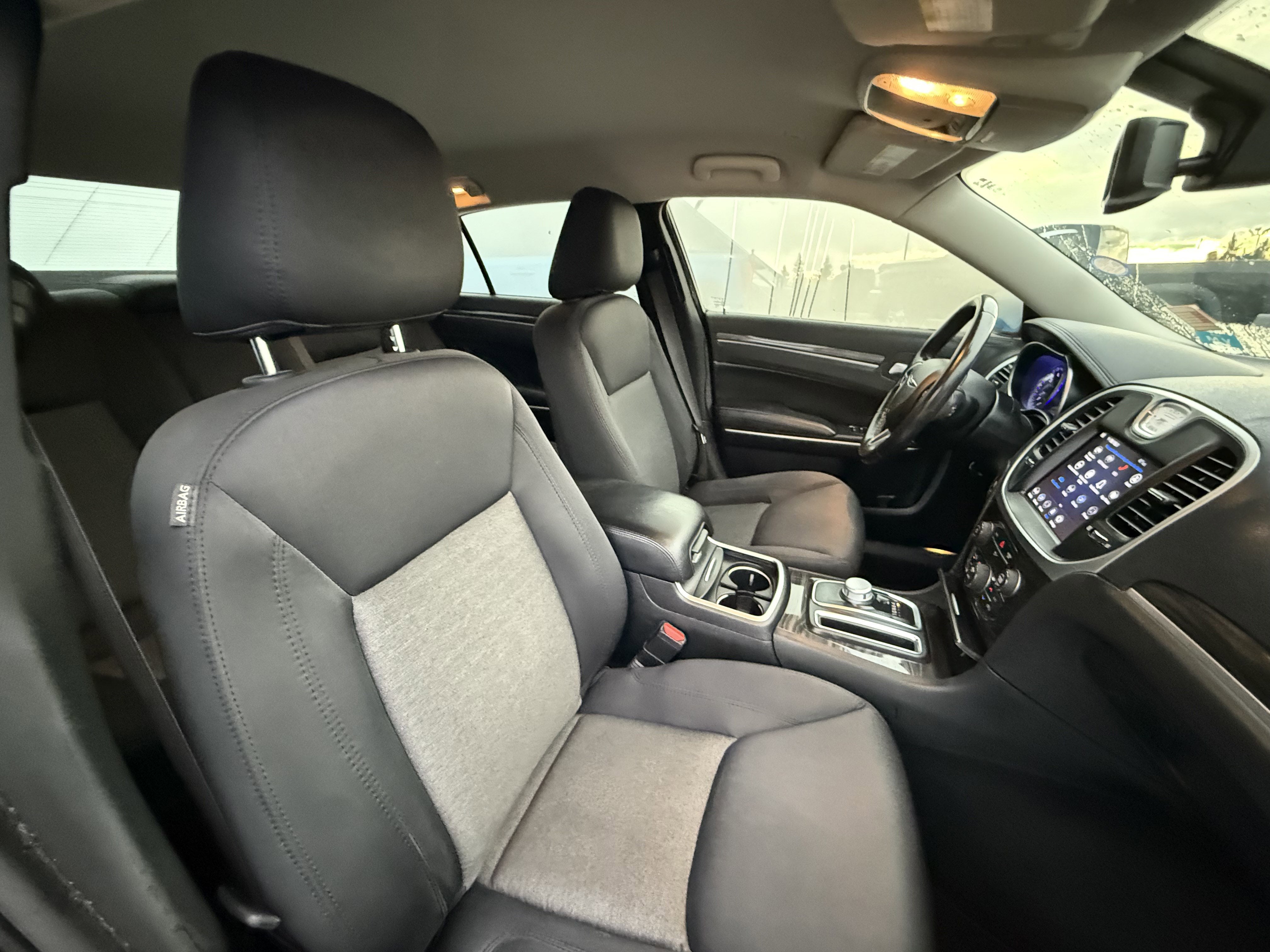 2020 Chrysler 300 Touring