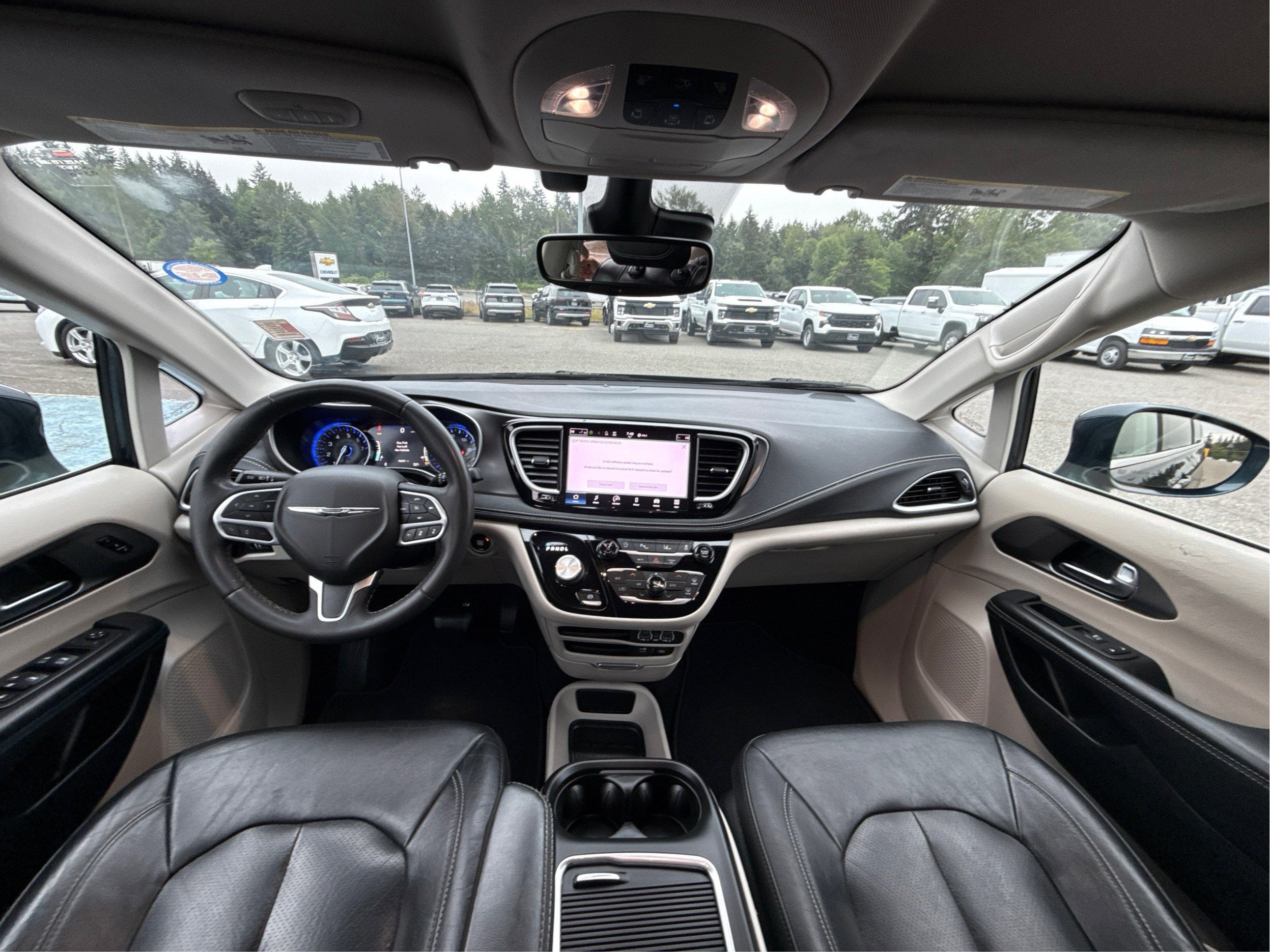 2022 Chrysler Pacifica Touring L