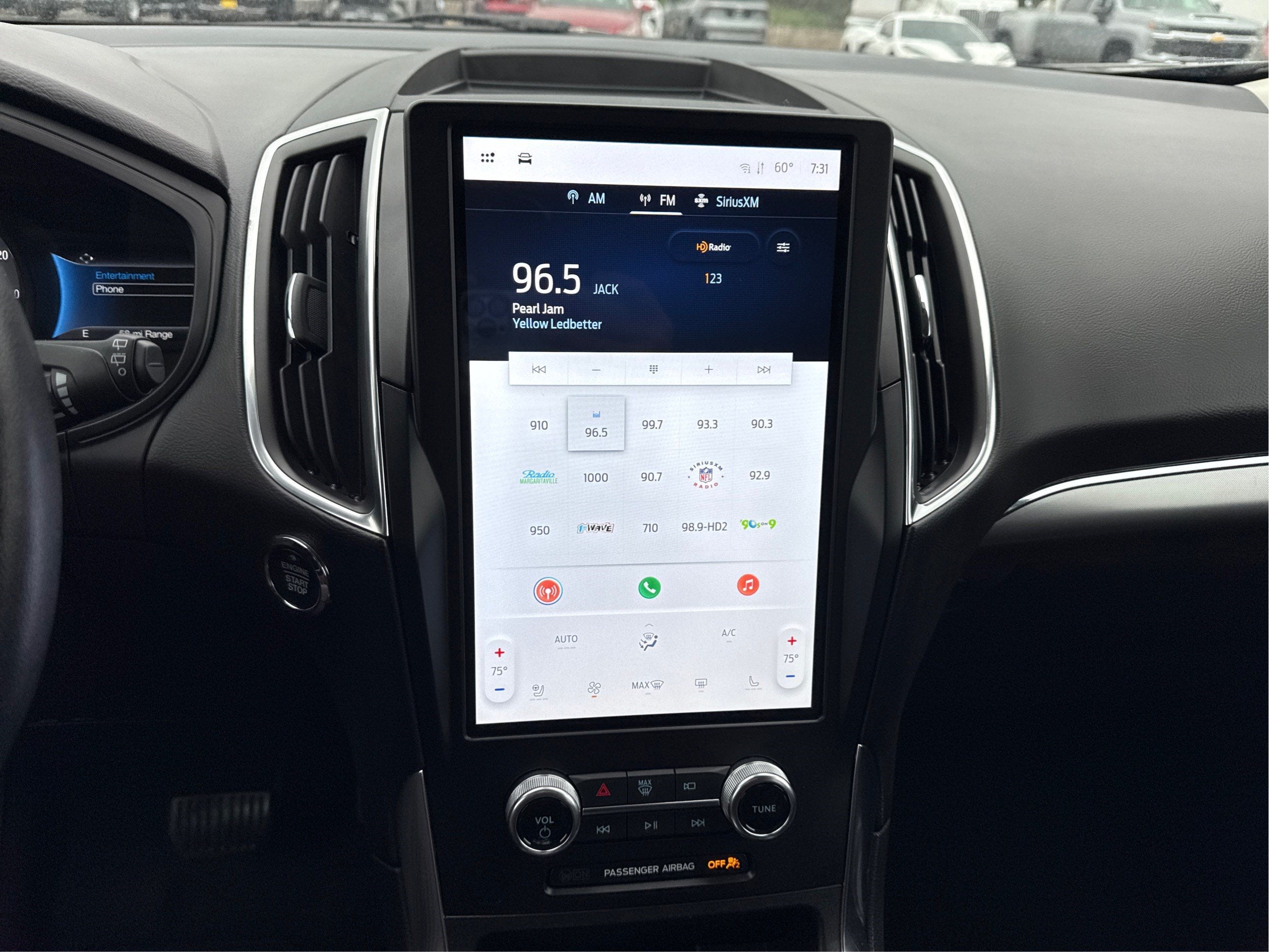 2024 Ford Edge Titanium