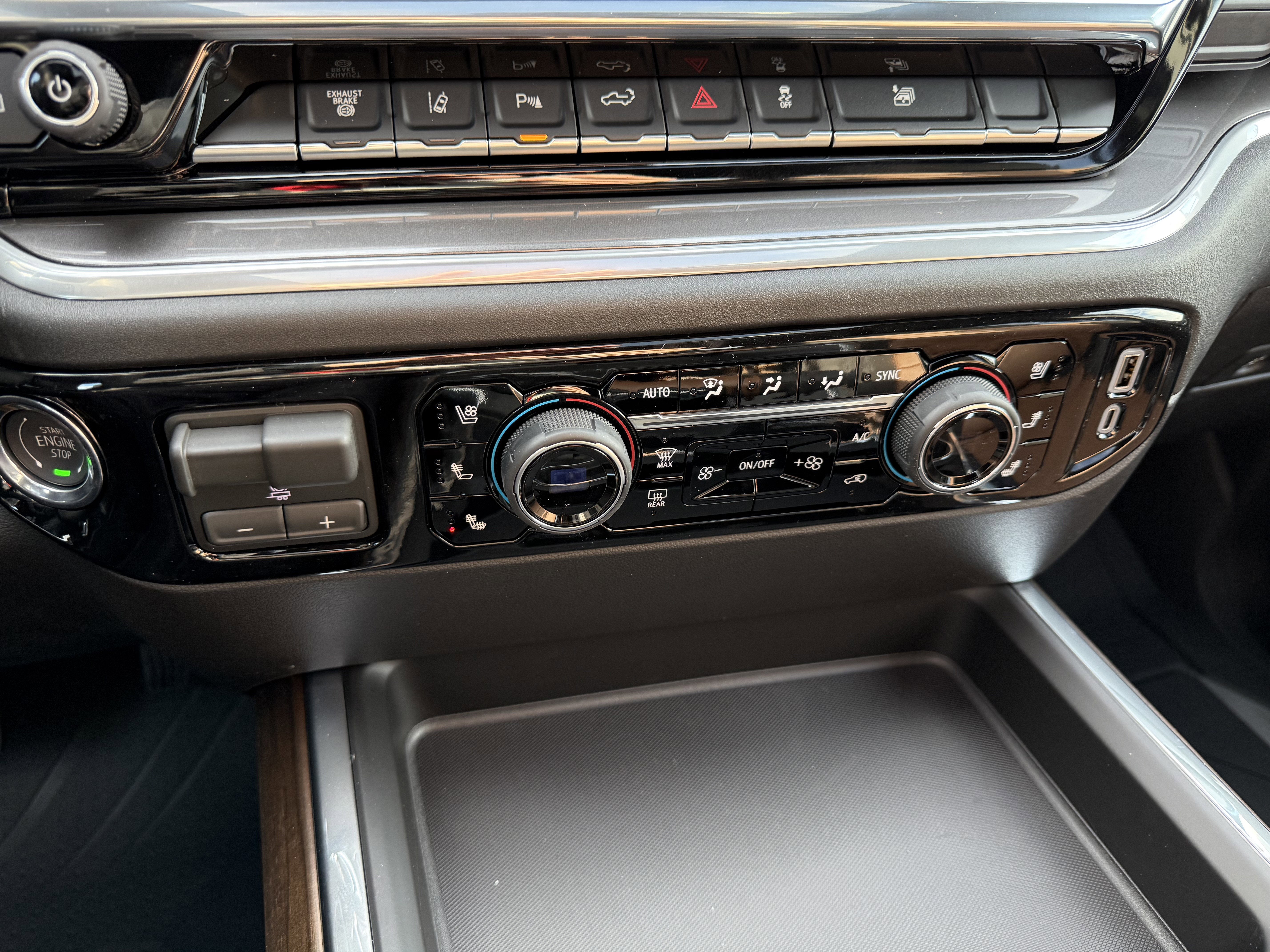 2026 Chevrolet Silverado 3500 HD High Country