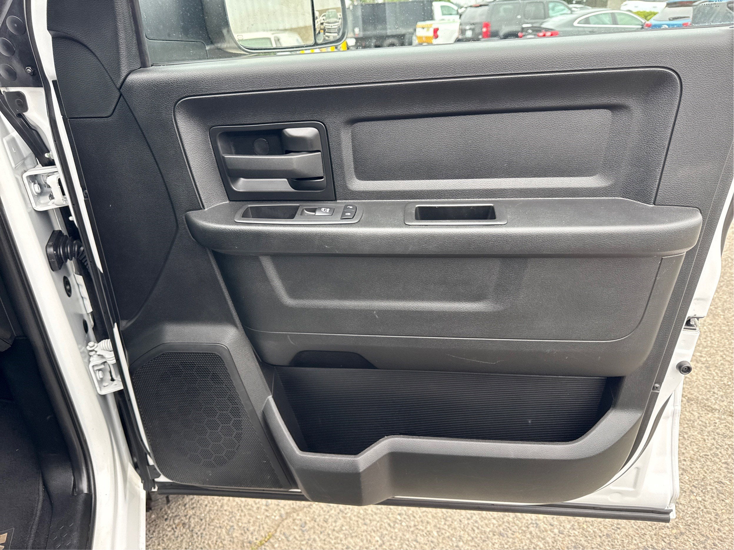 2022 RAM 3500 Tradesman Crew Cab 4x4 8' Box