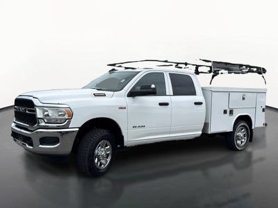 2022 RAM 3500 Tradesman Crew Cab 4x4 8' Box