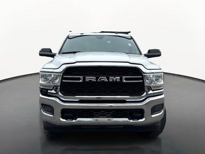 2022 RAM 3500 Tradesman Crew Cab 4x4 8' Box