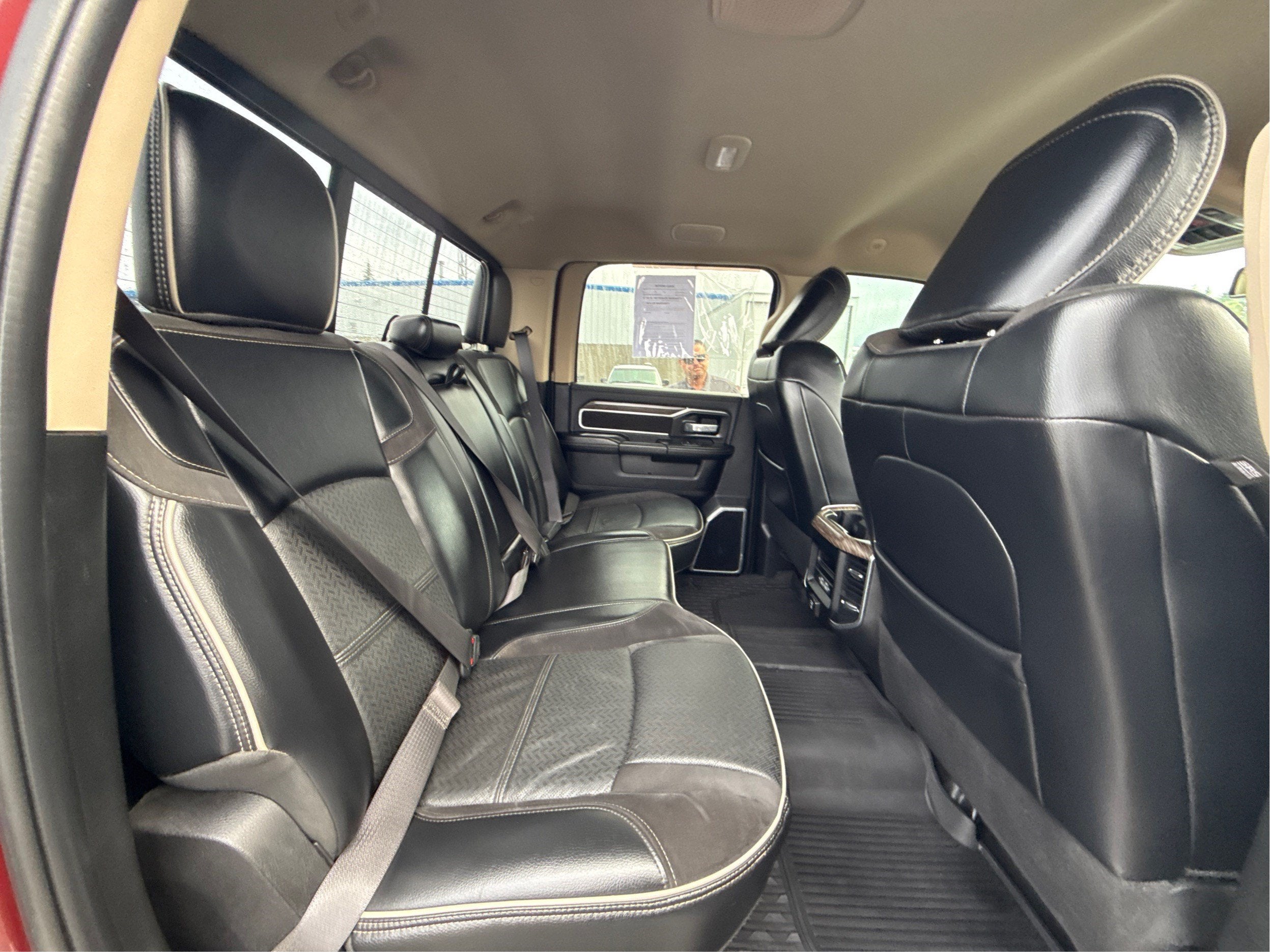2021 RAM 3500 Laramie Crew Cab 4x4 8' Box